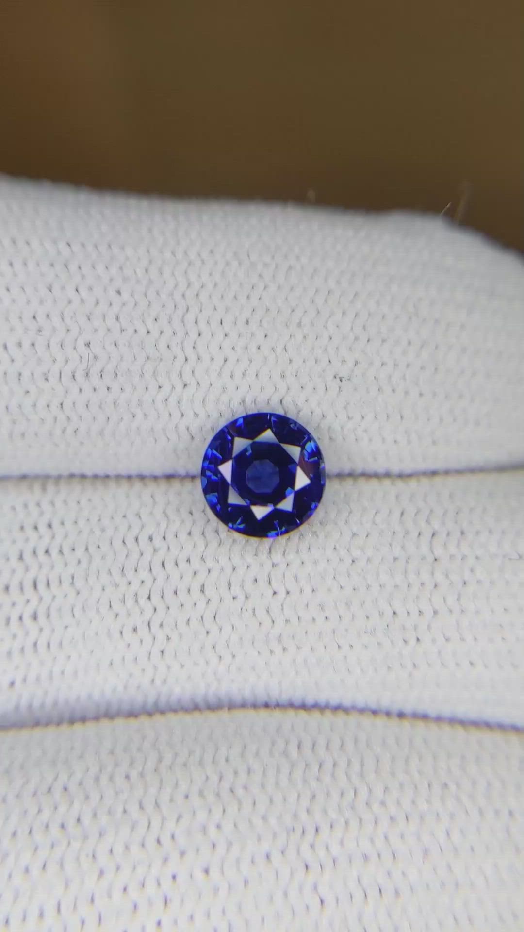 1.34 Ct. Blue Sapphire from Ceylon (Sri Lanka) Size Video