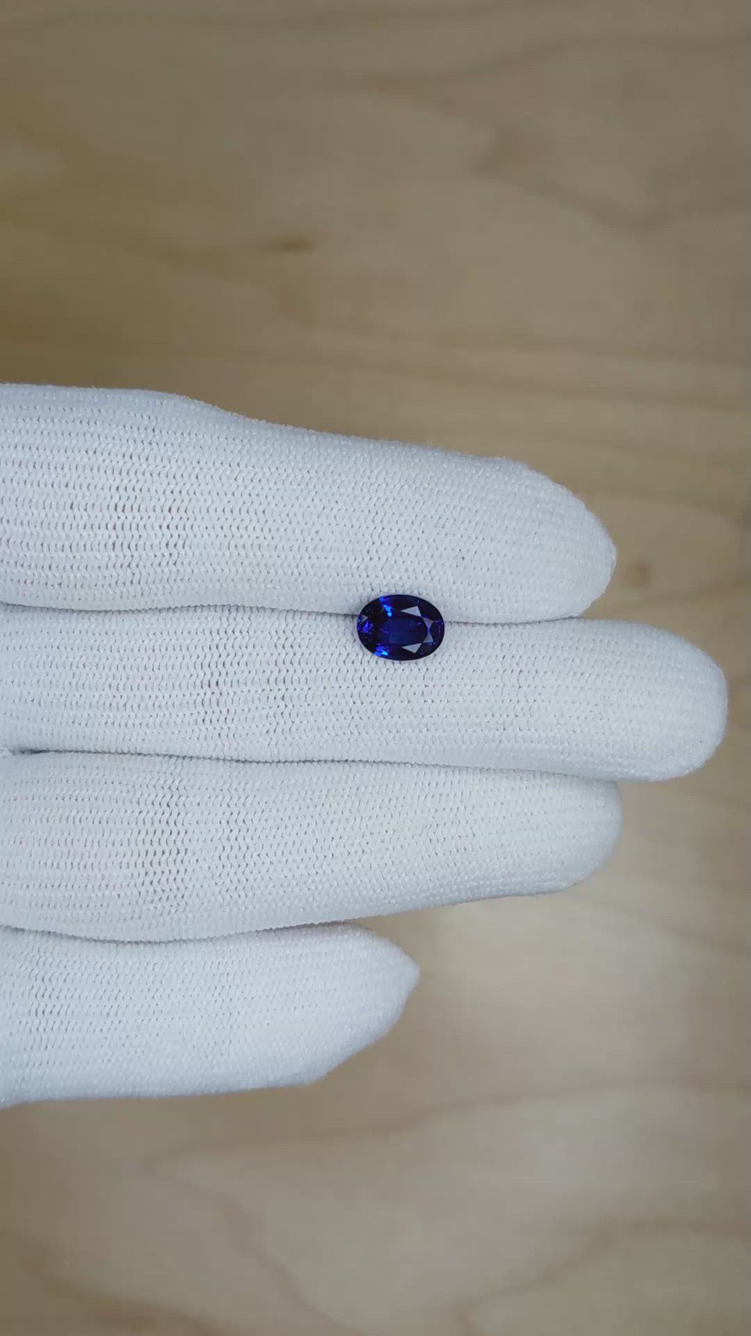 1.39 Ct. Blue Sapphire from Ceylon (Sri Lanka) Size Video