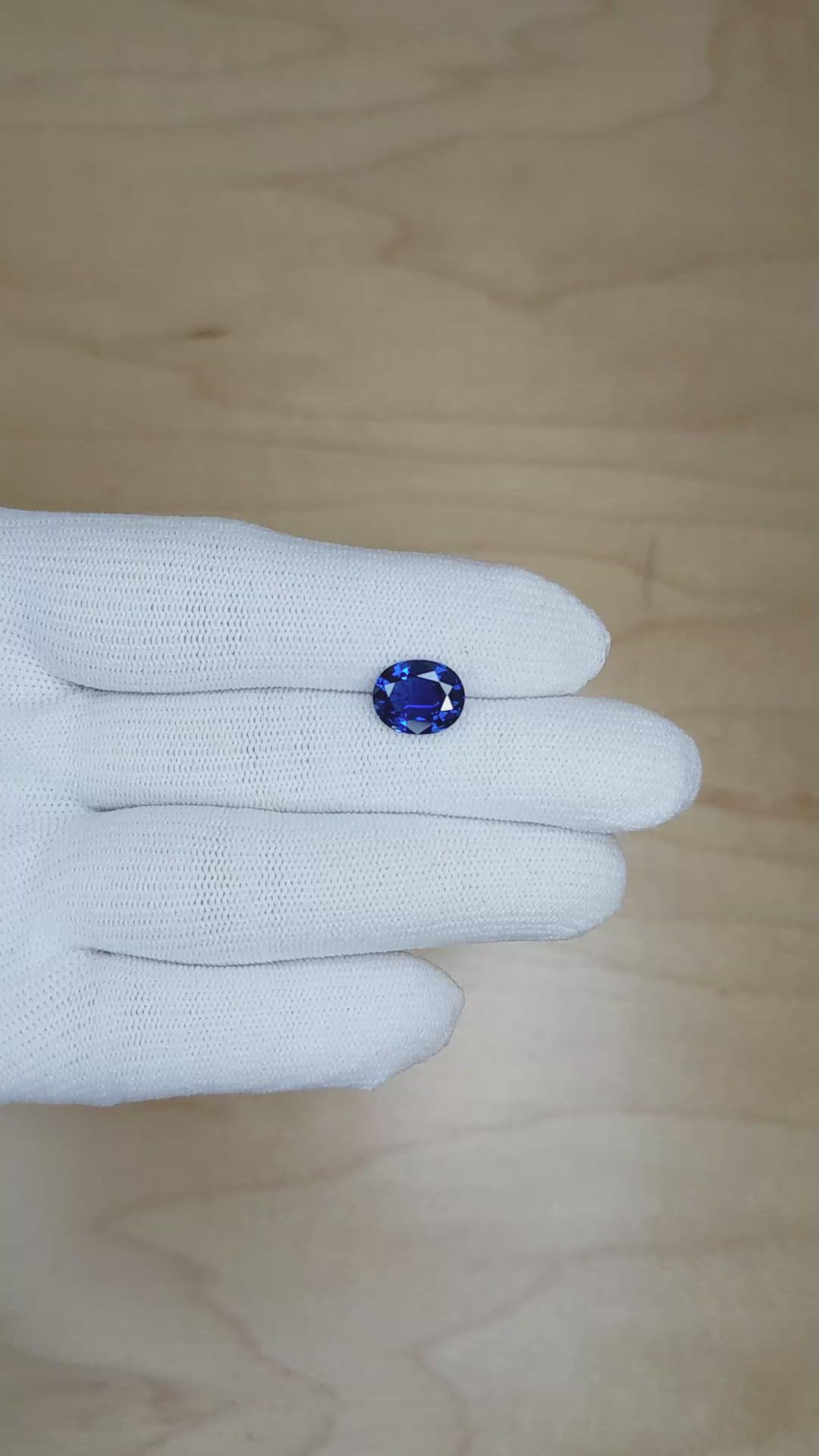2.79 Ct. Blue Sapphire from Ceylon (Sri Lanka) Size Video