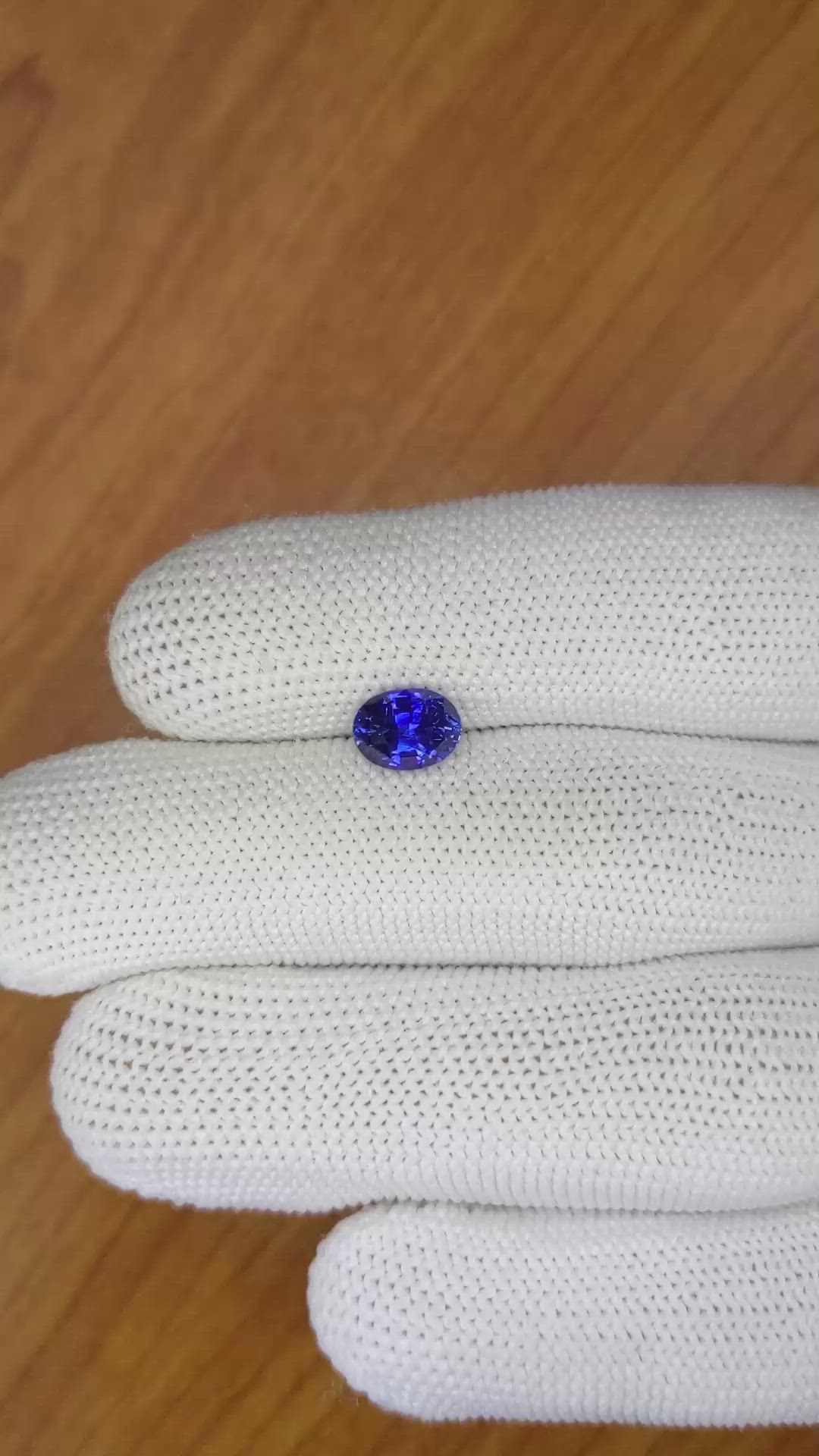 1.79 Ct. Blue Sapphire from Ceylon (Sri Lanka) Size Video
