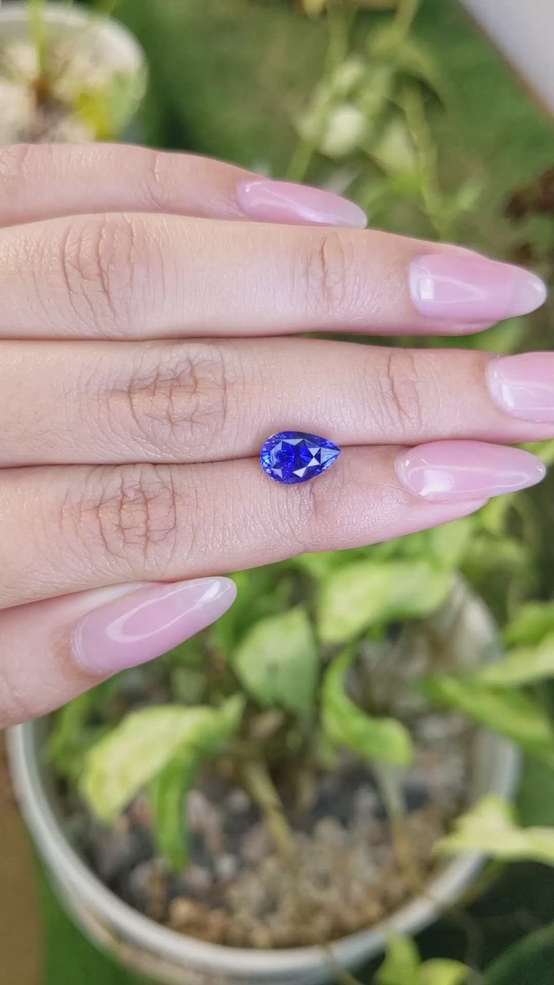 3.02 Ct. Blue Sapphire from Ceylon (Sri Lanka) Size Video