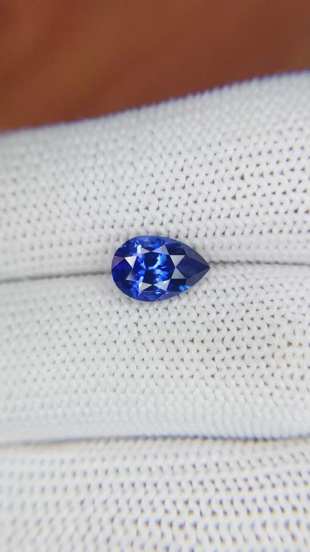2.30 Ct. Blue Sapphire from Ceylon (Sri Lanka) Size Video