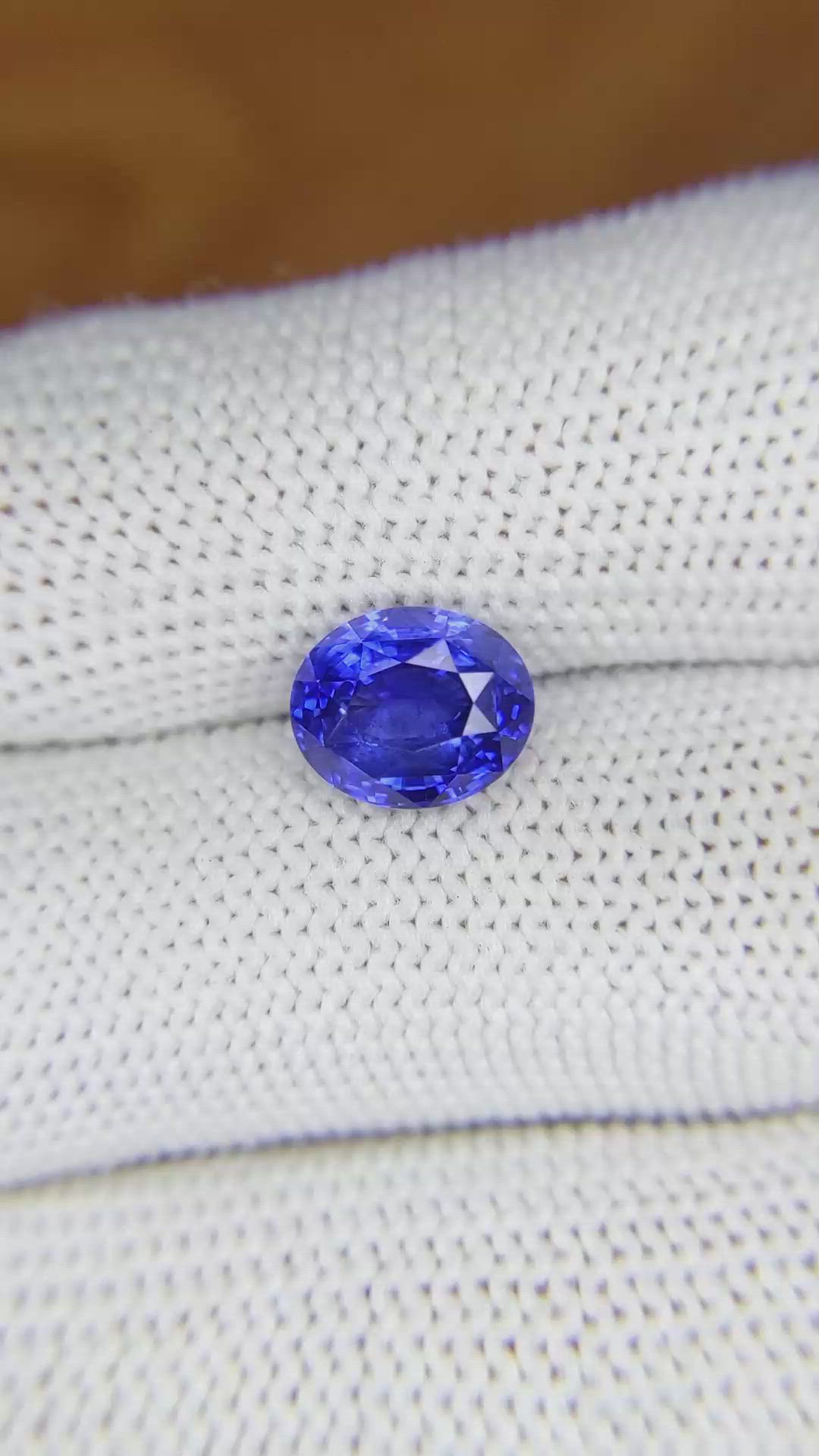 3.07 Ct. Blue Sapphire from Ceylon (Sri Lanka) Size Video