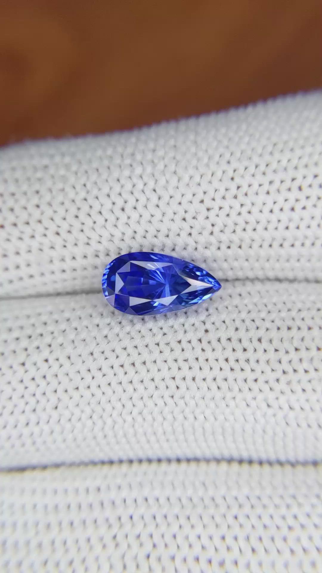 2.79 Ct. Blue Sapphire from Ceylon (Sri Lanka) Size Video