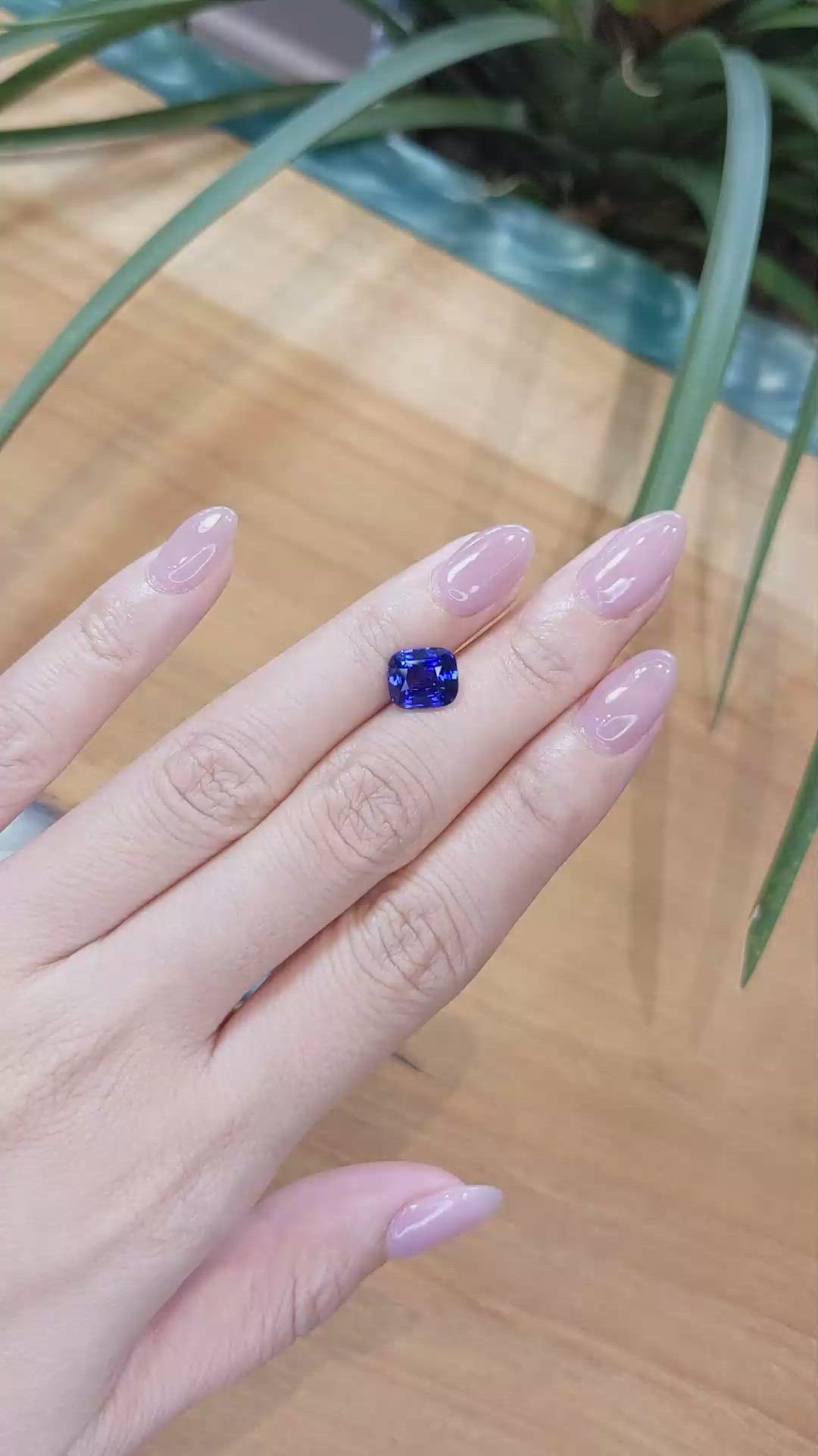 3.12 Ct. Blue Sapphire from Ceylon (Sri Lanka) Size Video