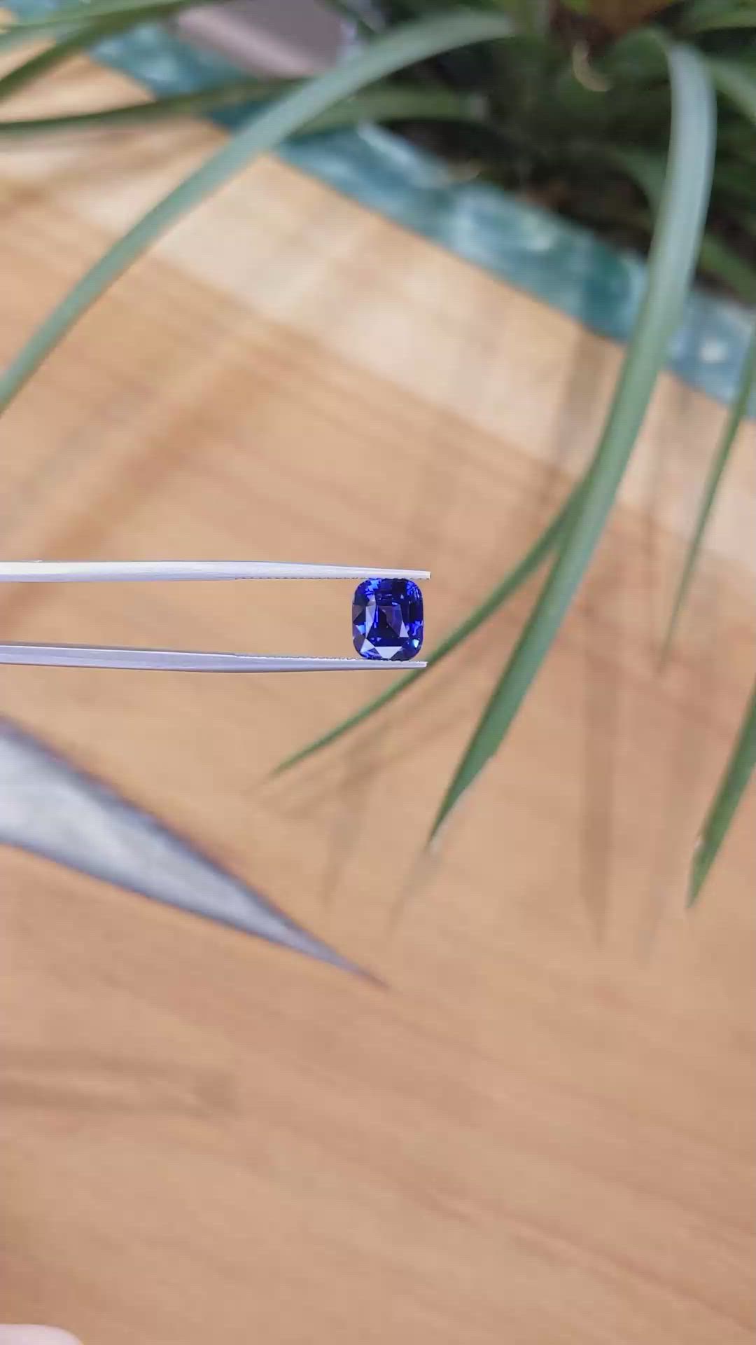 3.12 Ct. Blue Sapphire from Ceylon (Sri Lanka) Size Video