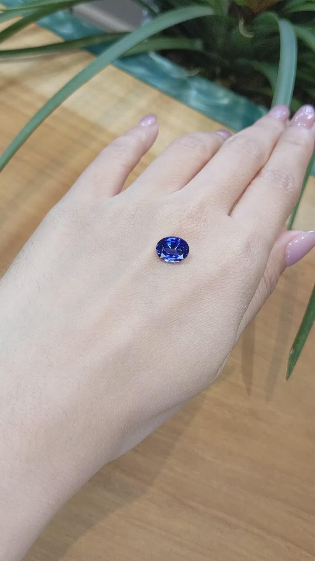 3.04 Ct. Blue Sapphire from Ceylon (Sri Lanka) Size Video