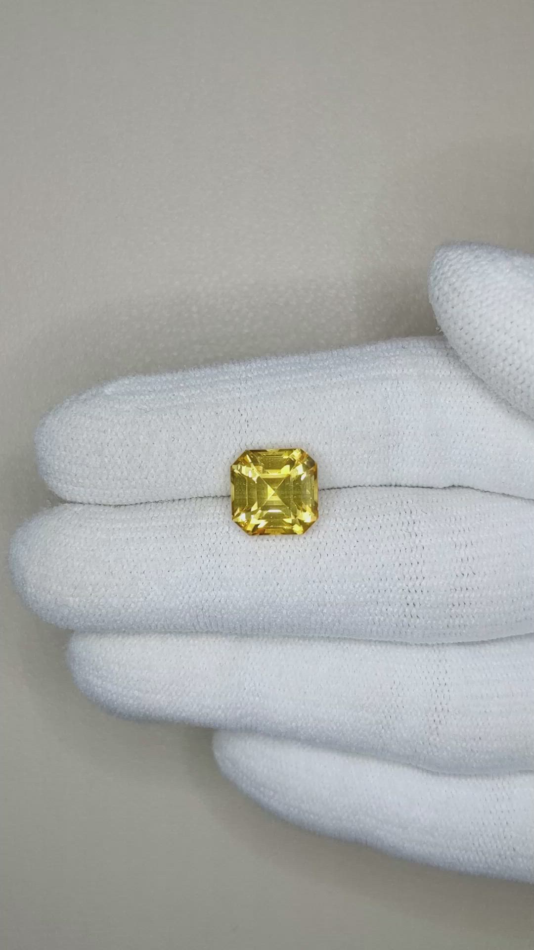 5.06 Ct. Yellow Sapphire from Ceylon (Sri Lanka) Size Video