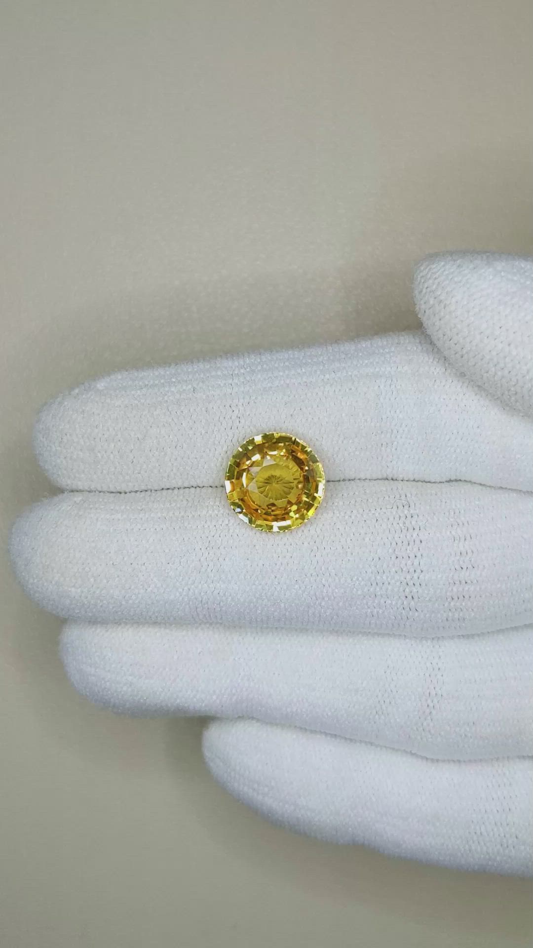 5.02 Ct. Yellow Sapphire from Ceylon (Sri Lanka) Size Video