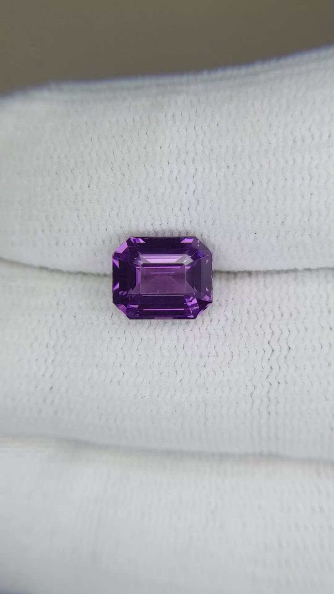 3.01 Ct. Purple Sapphire from Ceylon (Sri Lanka) Size Video