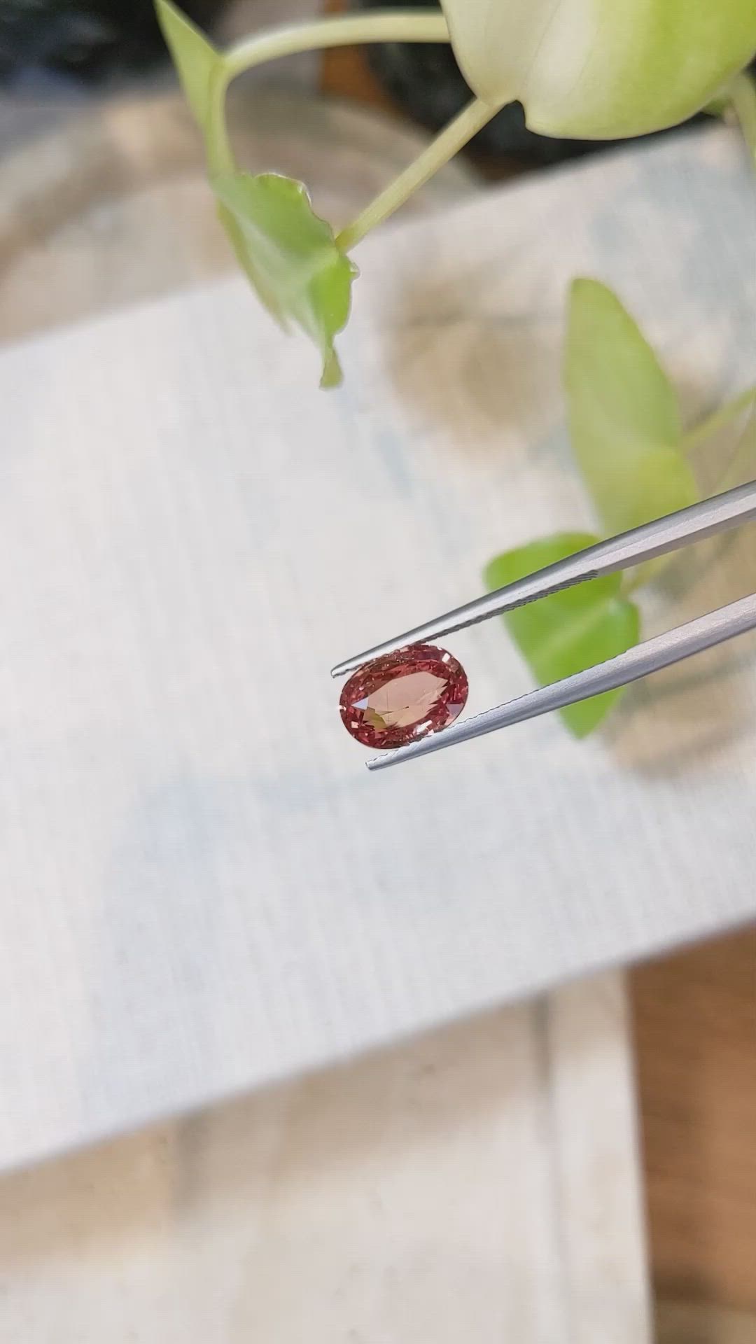 3.07 Ct. Padparadscha Sapphire from Ceylon (Sri Lanka) Size Video
