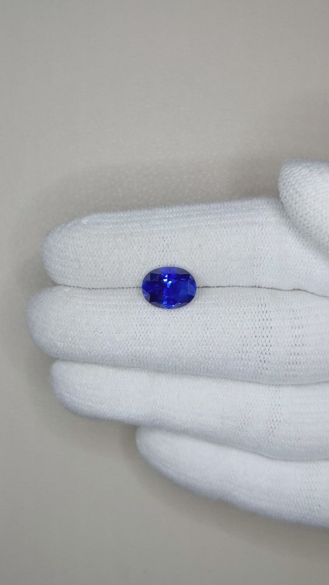 3.09 Ct. Blue Sapphire from Ceylon (Sri Lanka) Size Video