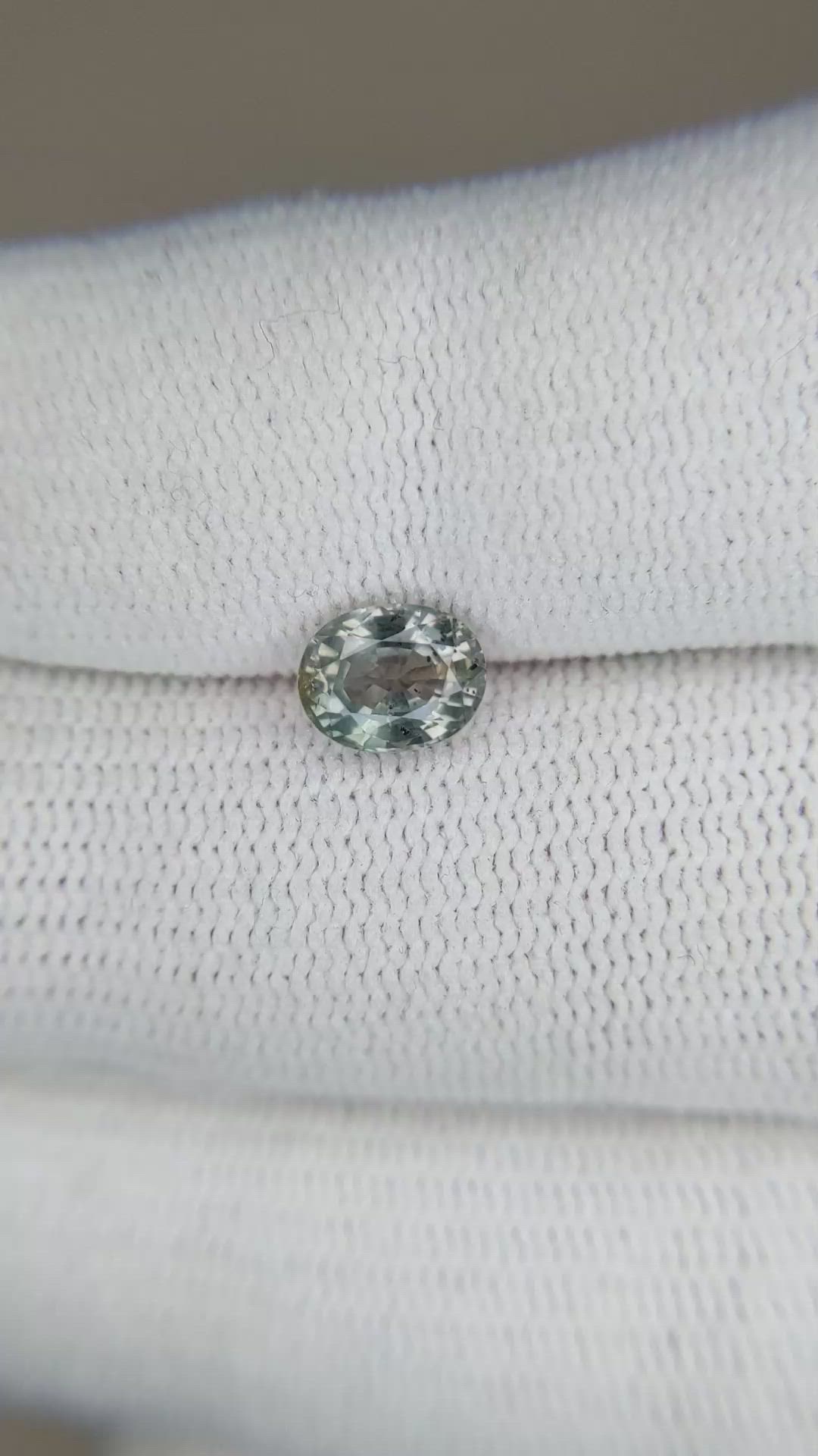 1.32 Ct. Bi Color Sapphire from Montana Size Video