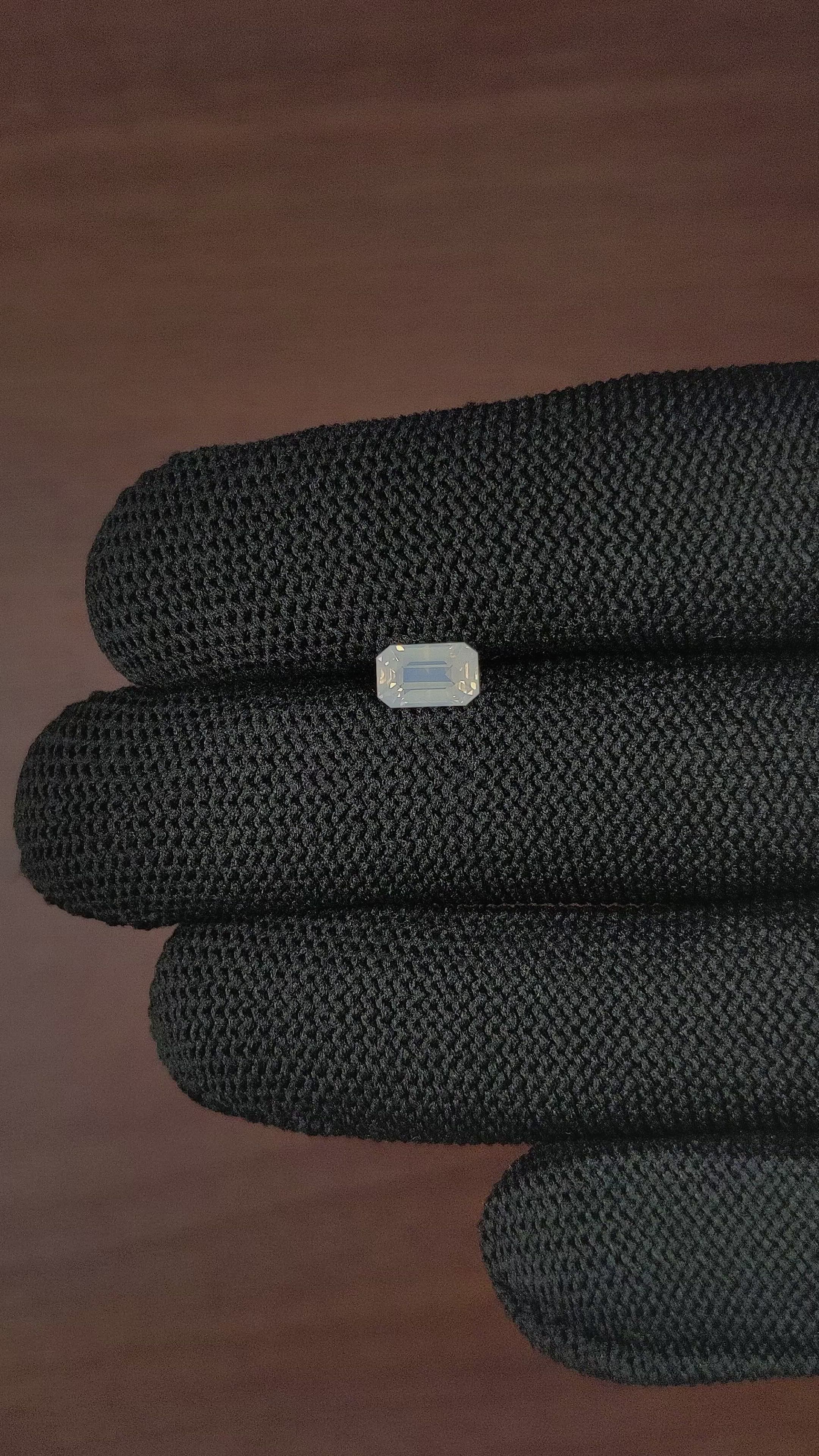 1.07 Ct. White Sapphire from Ceylon (Sri Lanka) Size Video