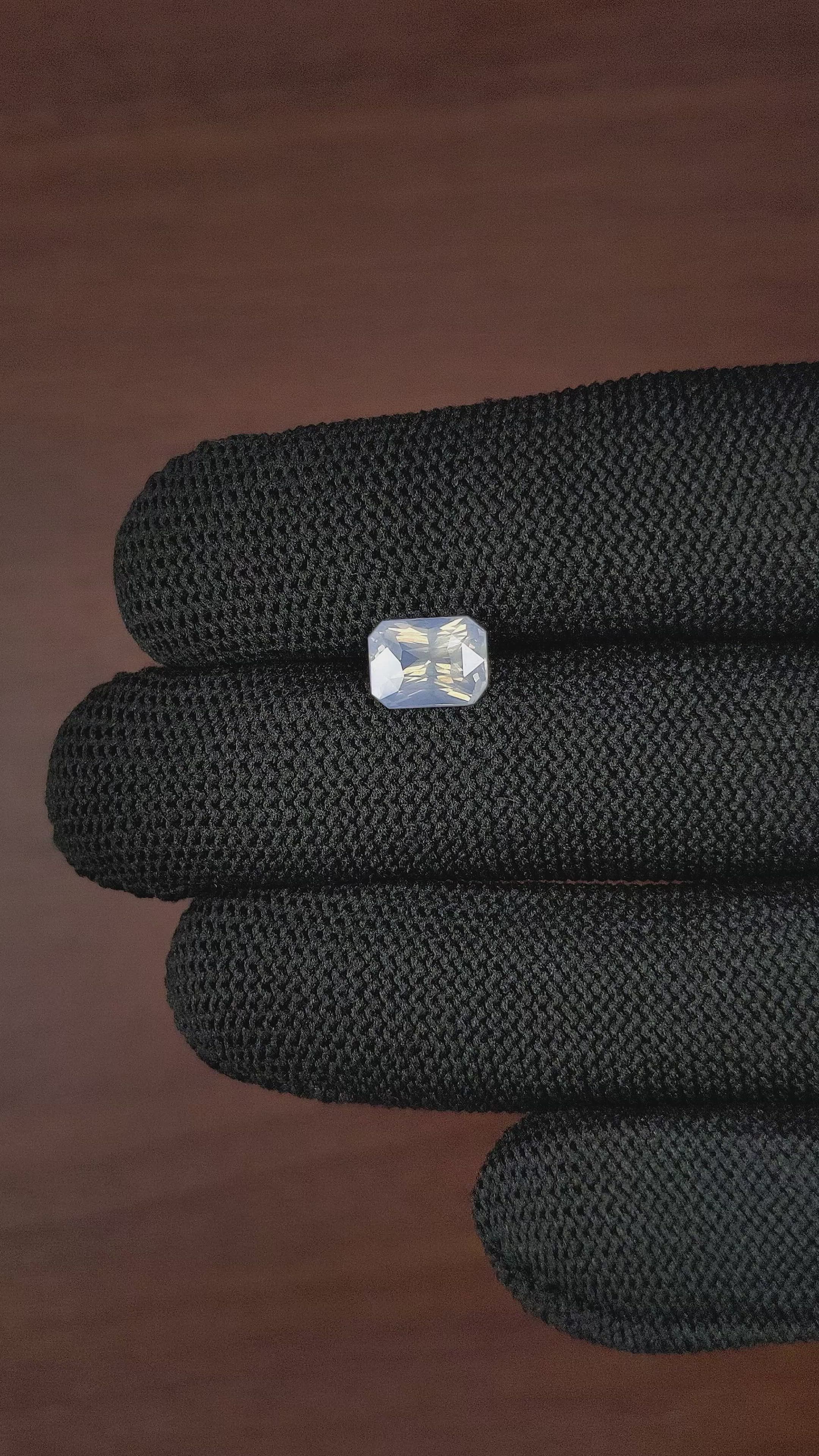 2.51 Ct. White Sapphire from Ceylon (Sri Lanka) Size Video