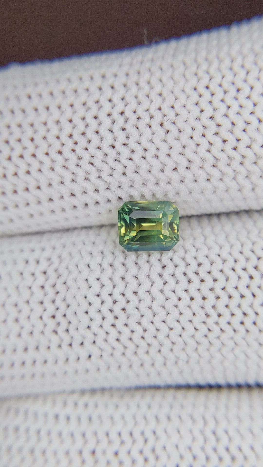 1.00 Ct. Bi Color Sapphire from Madagascar Size Video