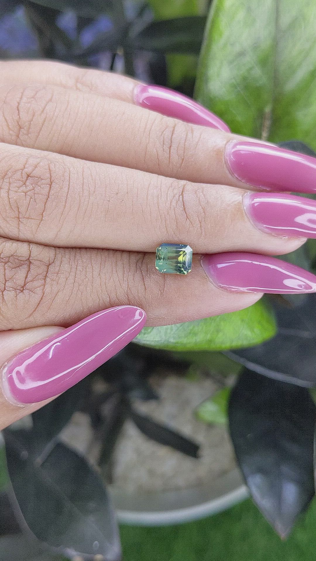 1.00 Ct. Bi Color Sapphire from Madagascar Size Video