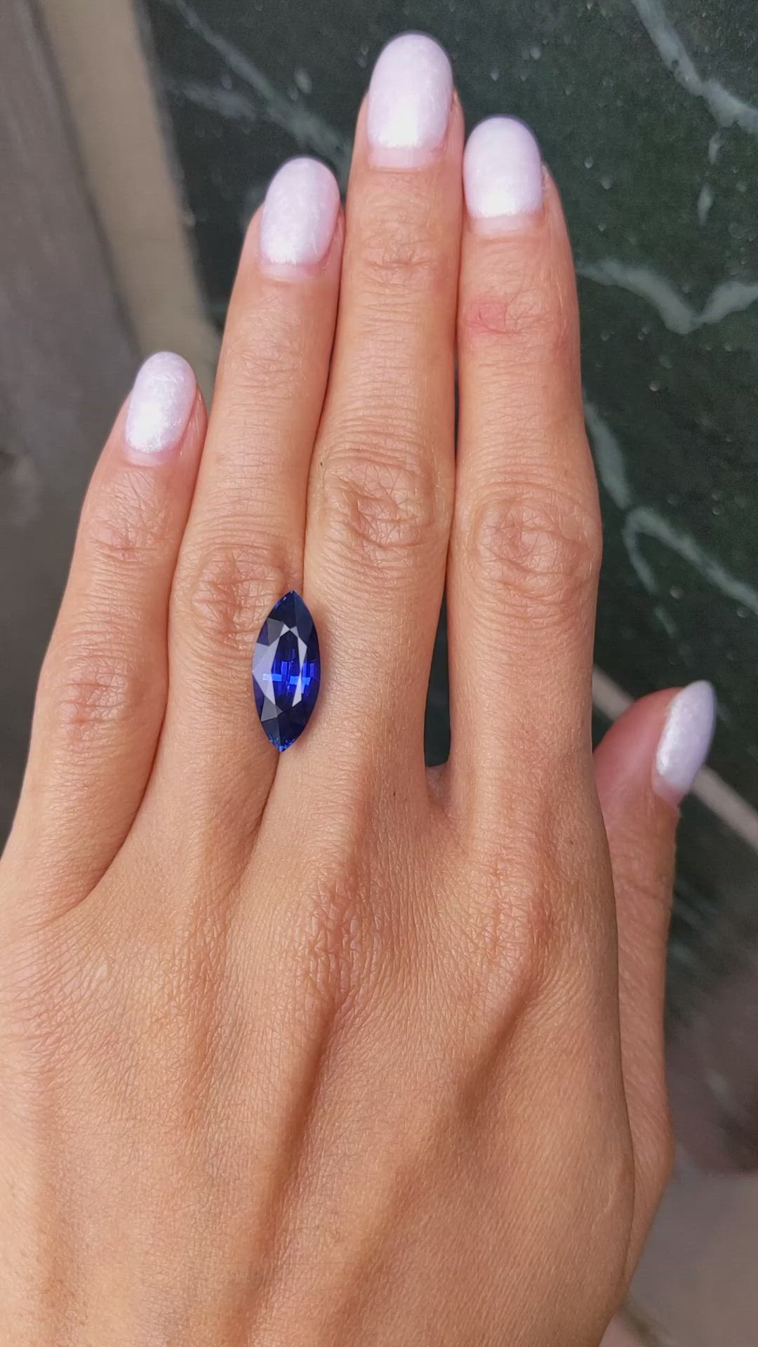 6.95 Ct. Blue Sapphire from Ceylon (Sri Lanka) Size Video