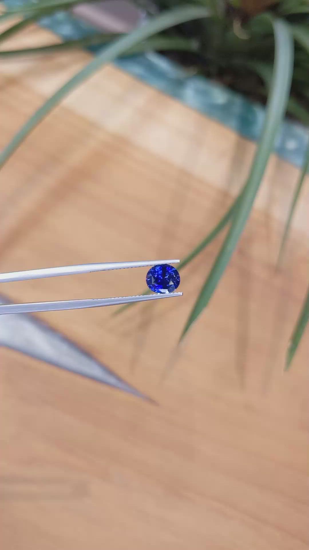 2.14 Ct. Blue Sapphire from Ceylon (Sri Lanka) Size Video