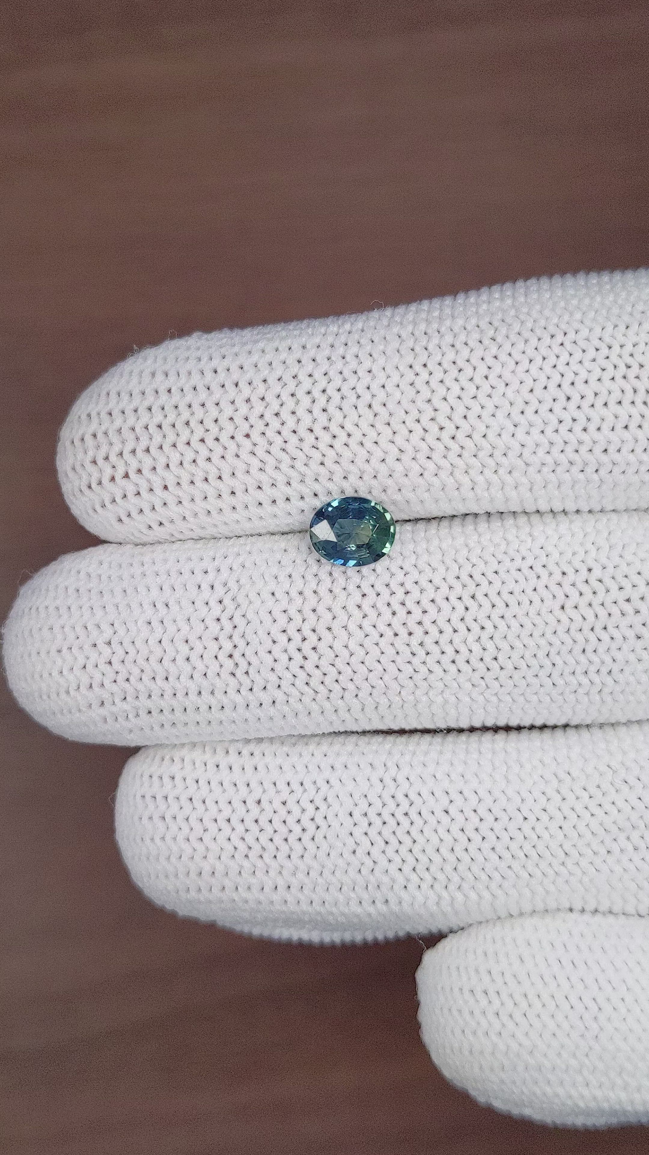 0.95 Ct. Bi Color Sapphire from Madagascar Size Video