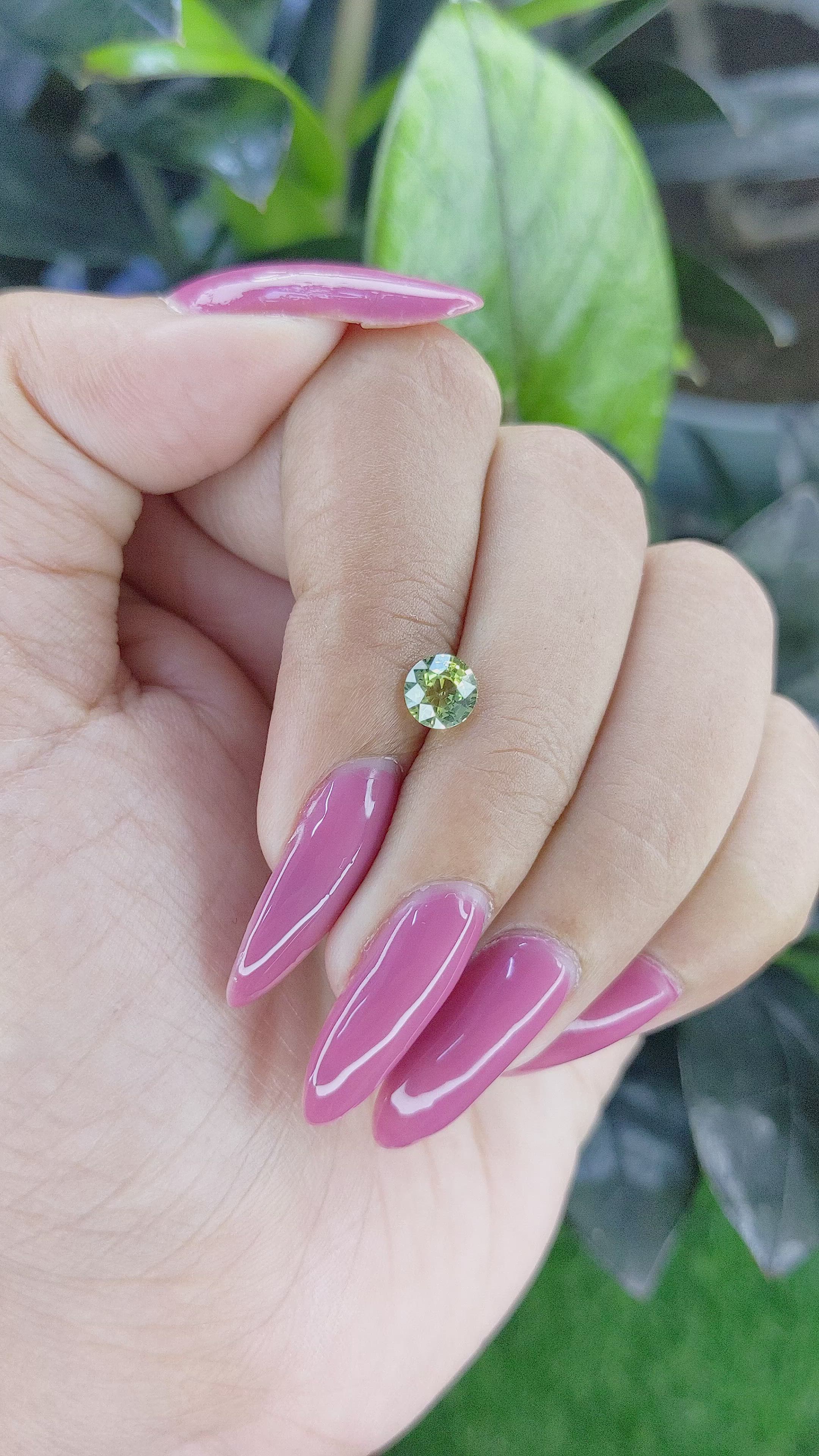 1.00 Ct. Yellowish Green Sapphire from Madagascar Size Video