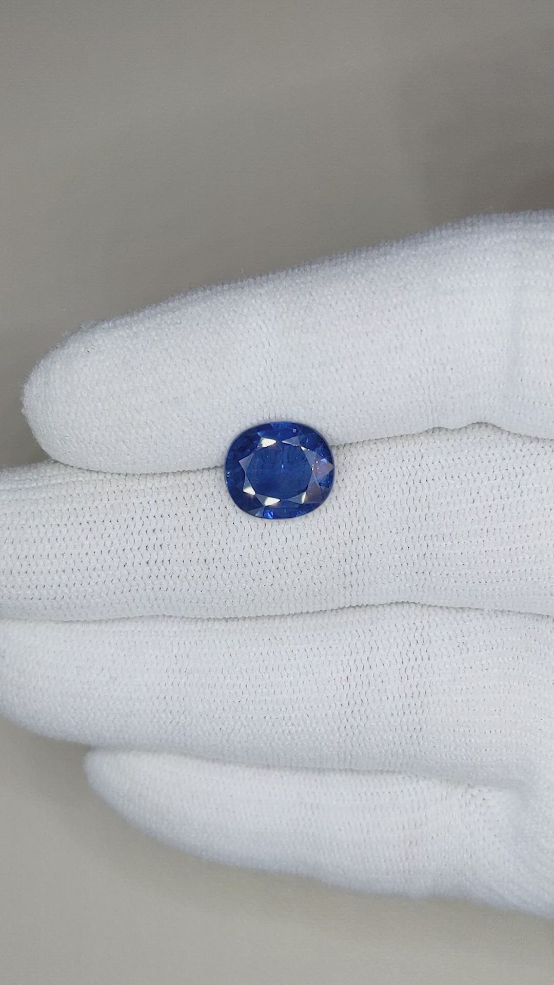 3.95 Ct. Blue Sapphire from Thailand Size Video