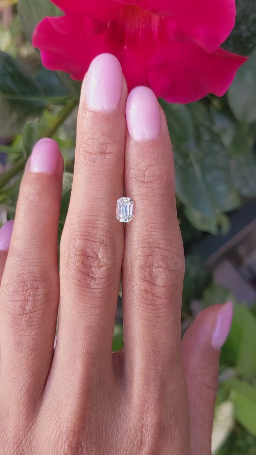 1.01 Ct. Yellow Sapphire from Ceylon (Sri Lanka) Size Video