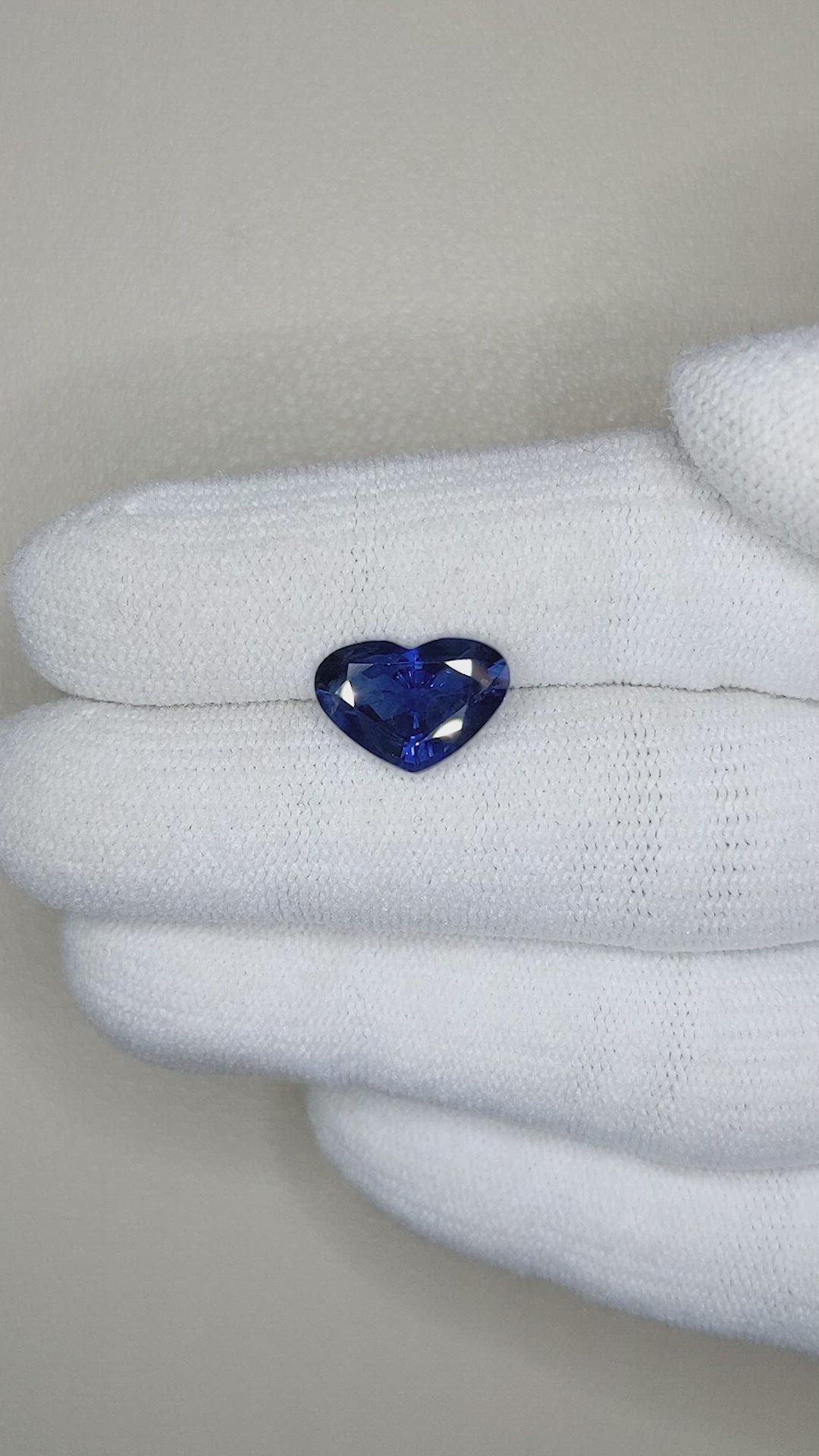 3.59 Ct. Blue Sapphire from Thailand Size Video