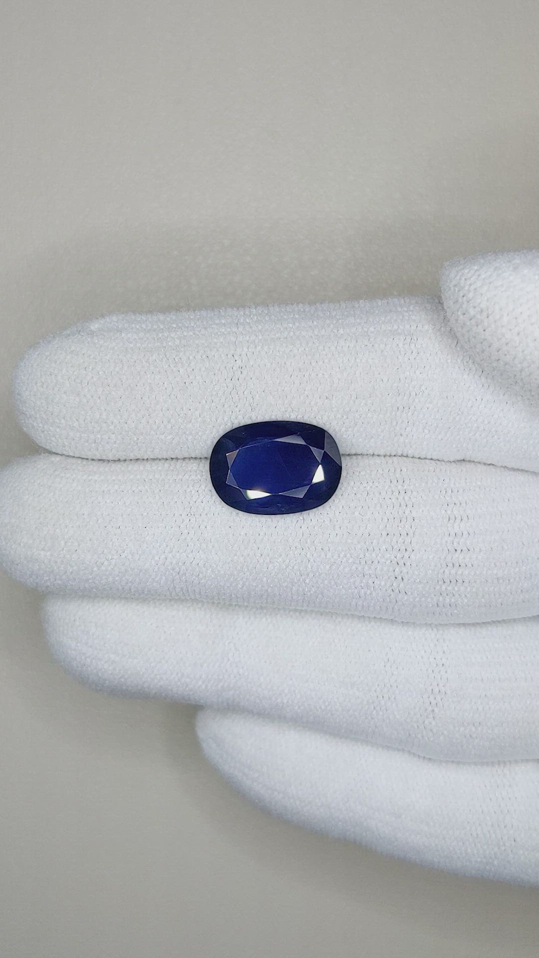 4.19 Ct. Blue Sapphire from Thailand Size Video