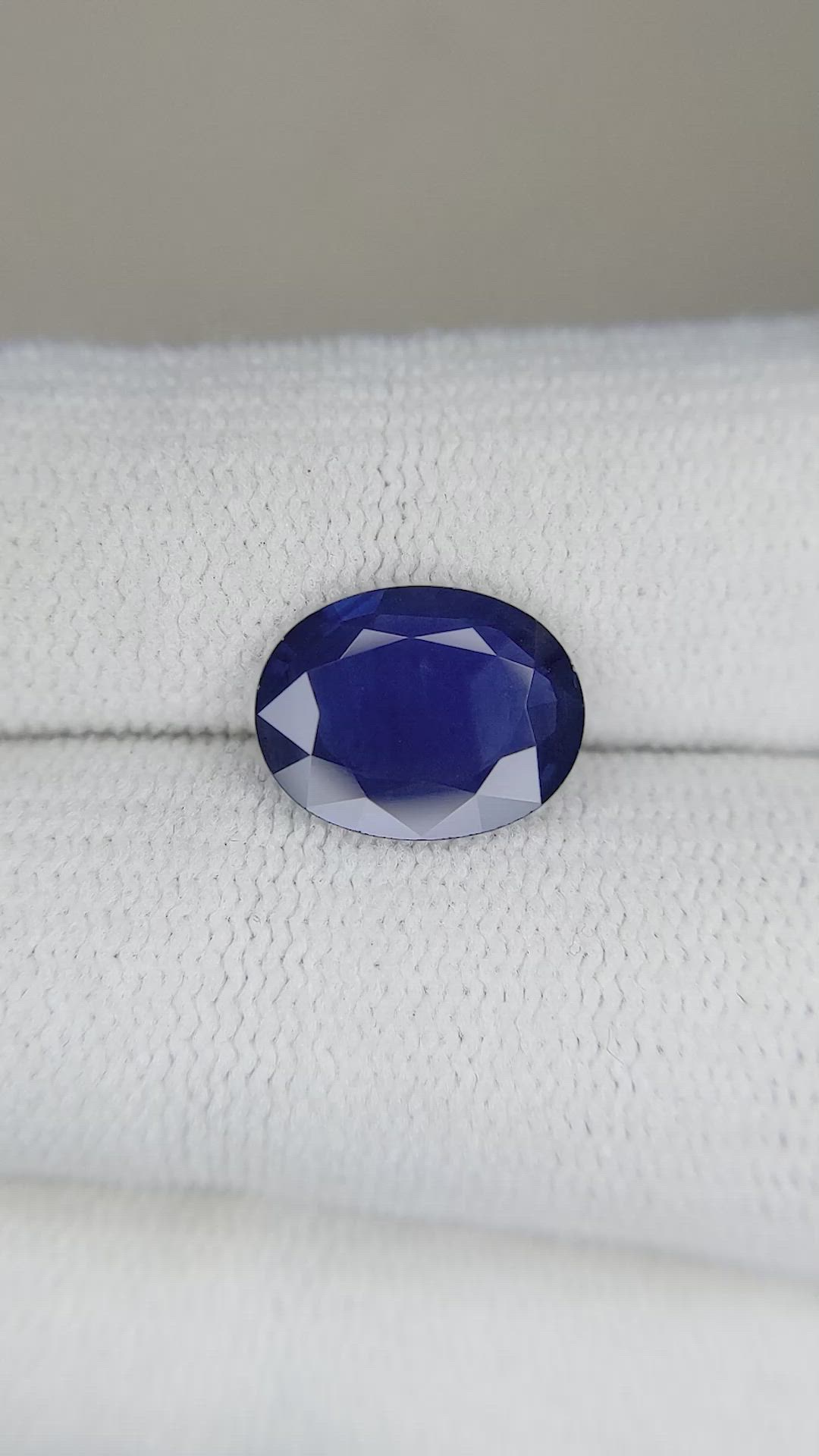 2.64 Ct. Blue Sapphire from Thailand Size Video
