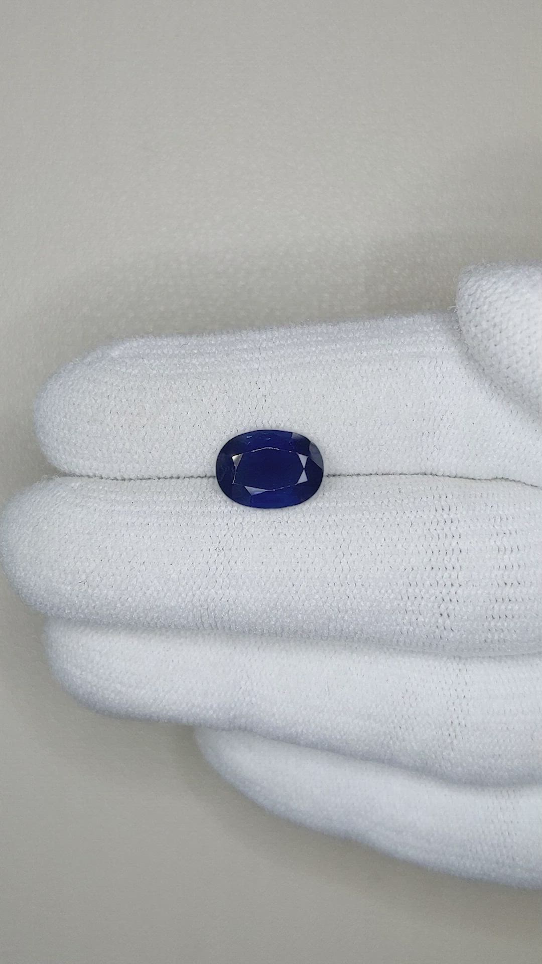 2.73 Ct. Blue Sapphire from Thailand Size Video