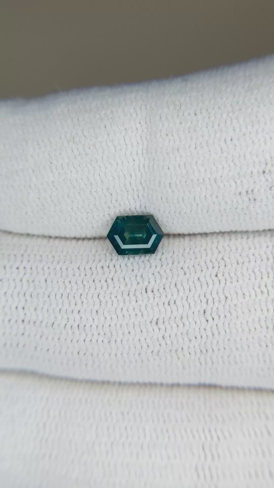 0.76 Ct. Bluish Green Sapphire from Montana Size Video
