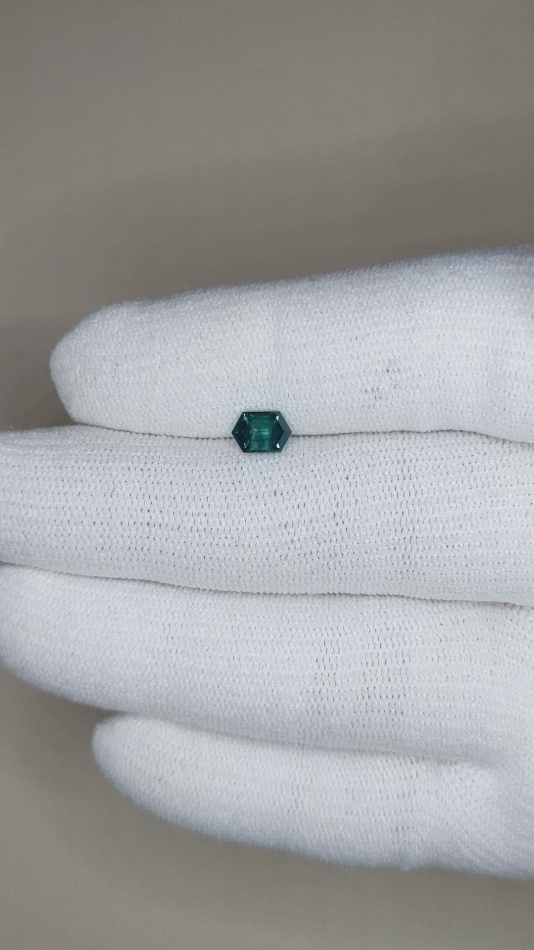 0.76 Ct. Bluish Green Sapphire from Montana Size Video