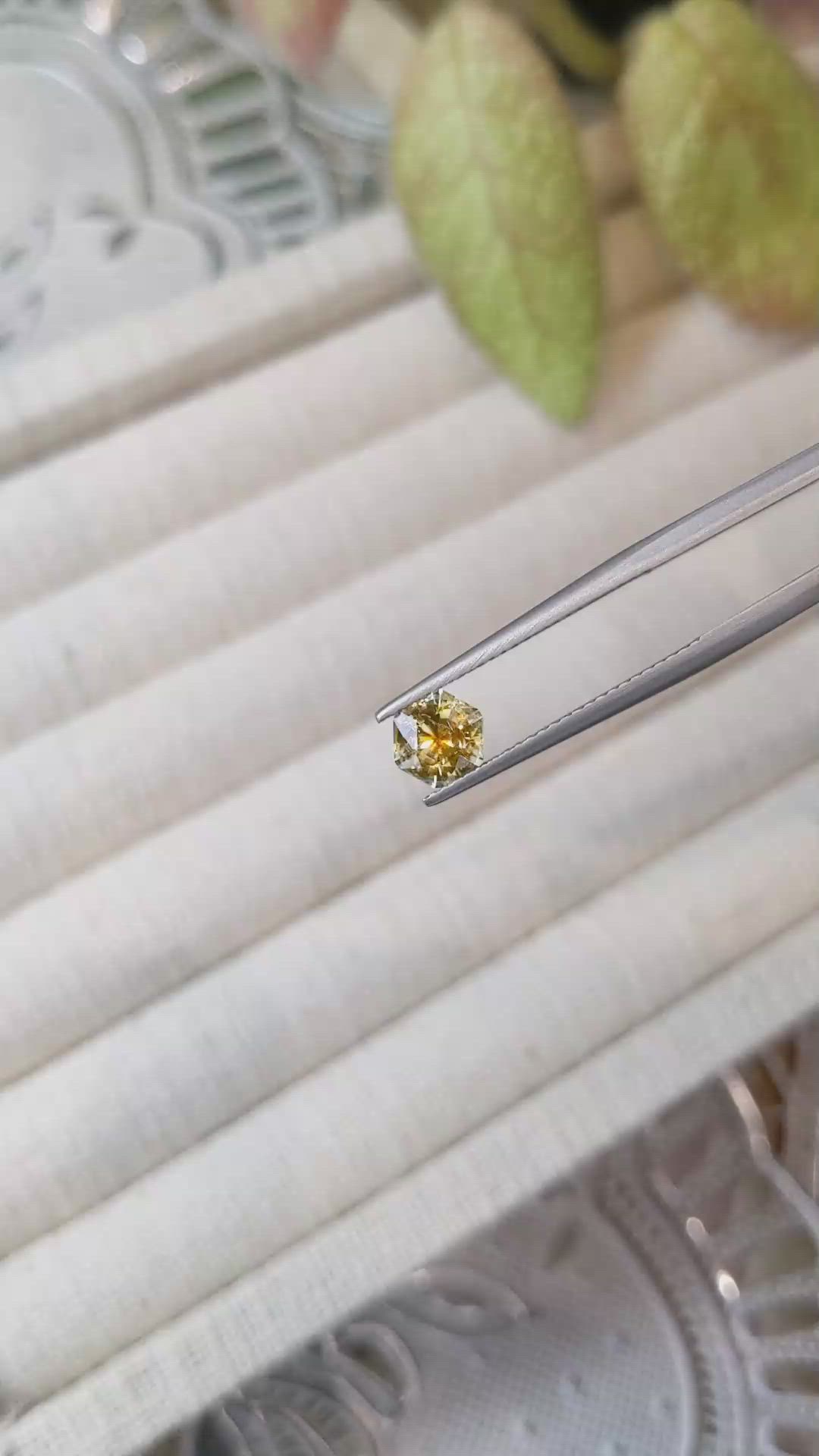 1.01 Ct. Bi Color Sapphire from Montana Size Video