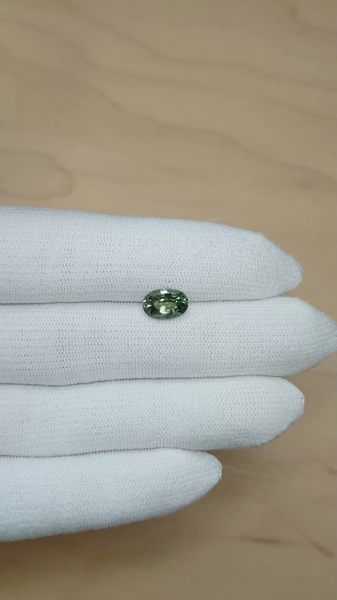 2.34 Ct. Yellowish Green Sapphire from Ceylon (Sri Lanka) Size Video