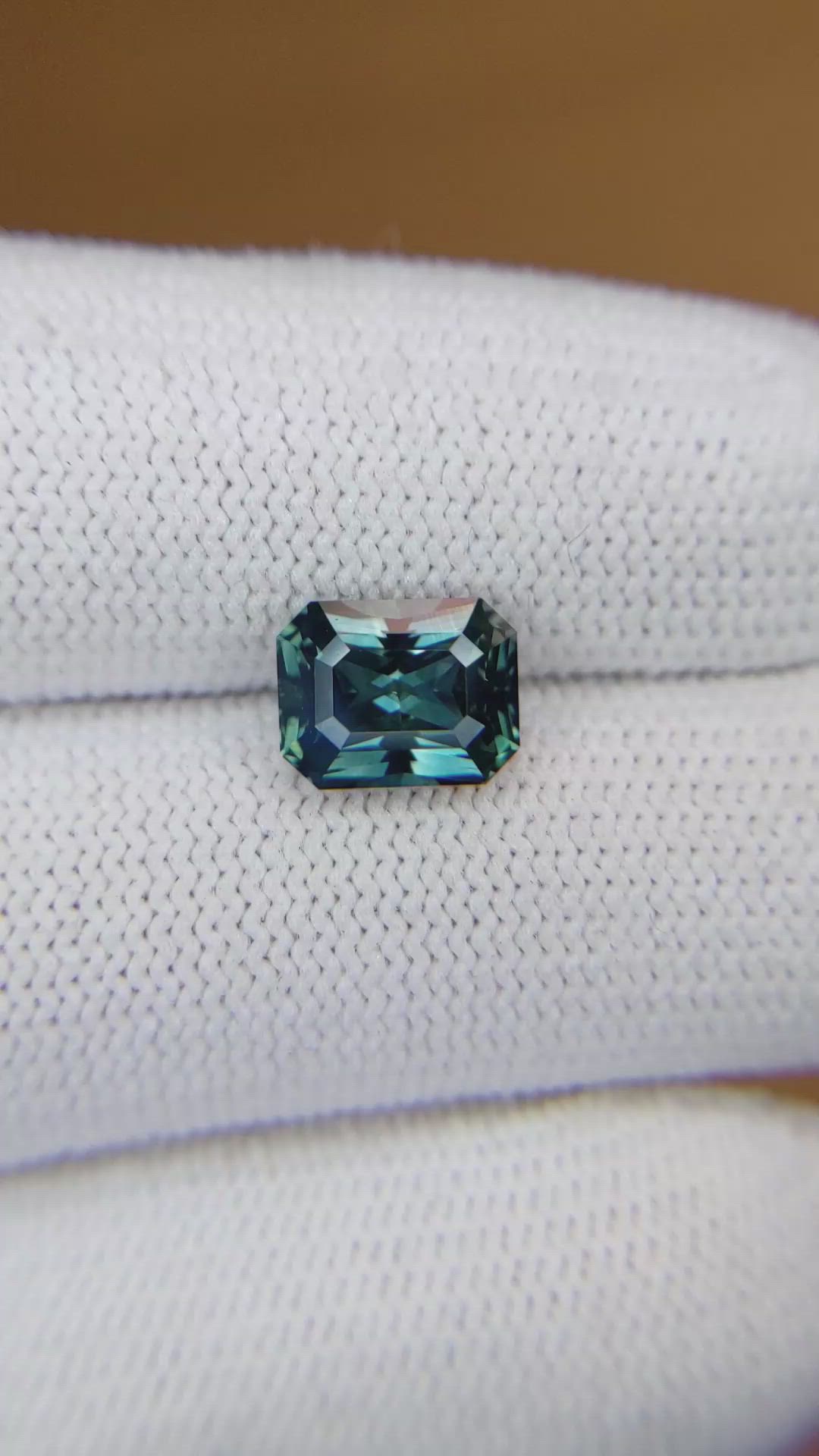 2.28 Ct. Greenish Blue Sapphire from Ceylon (Sri Lanka) Size Video