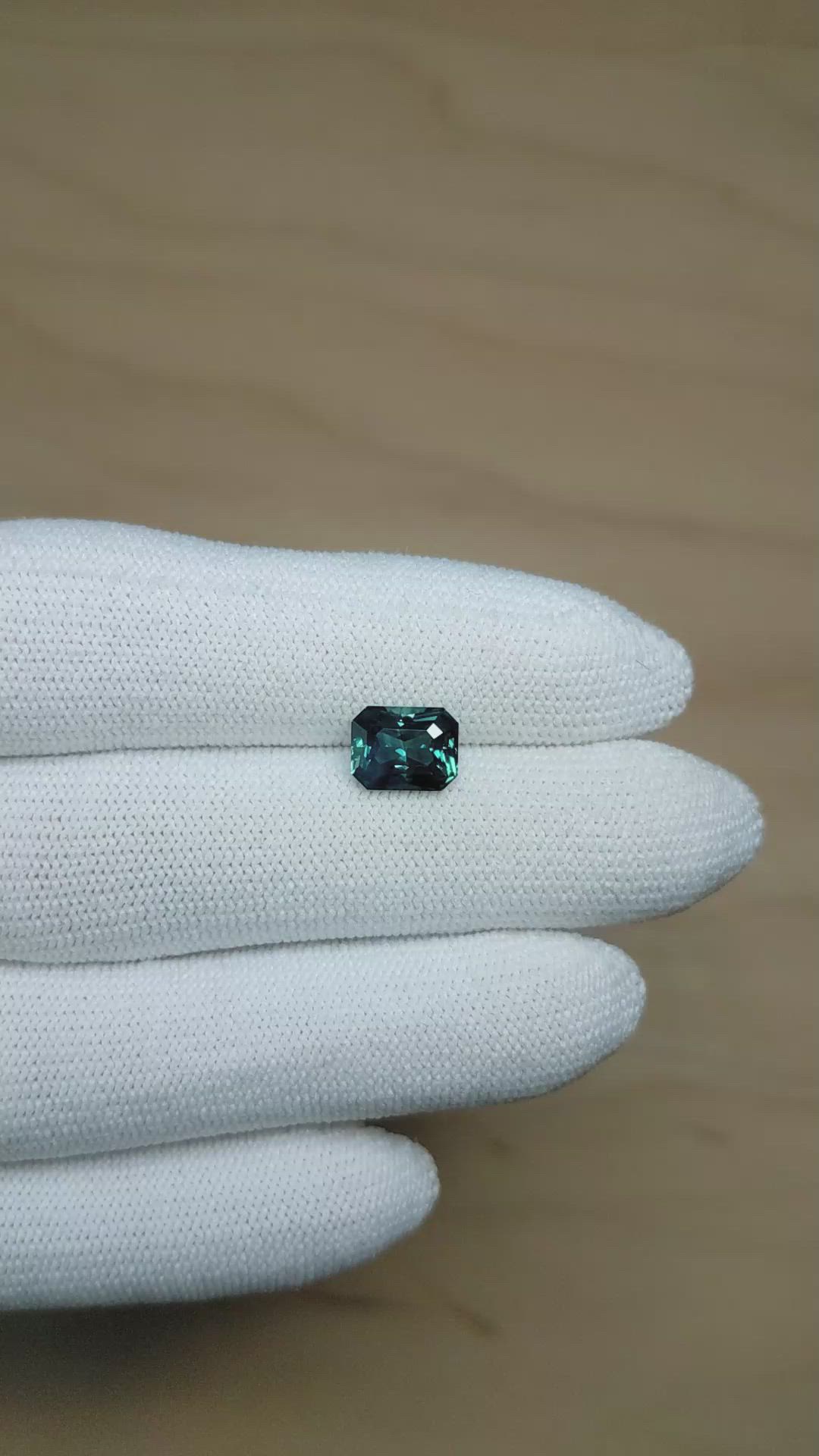 2.28 Ct. Greenish Blue Sapphire from Ceylon (Sri Lanka) Size Video
