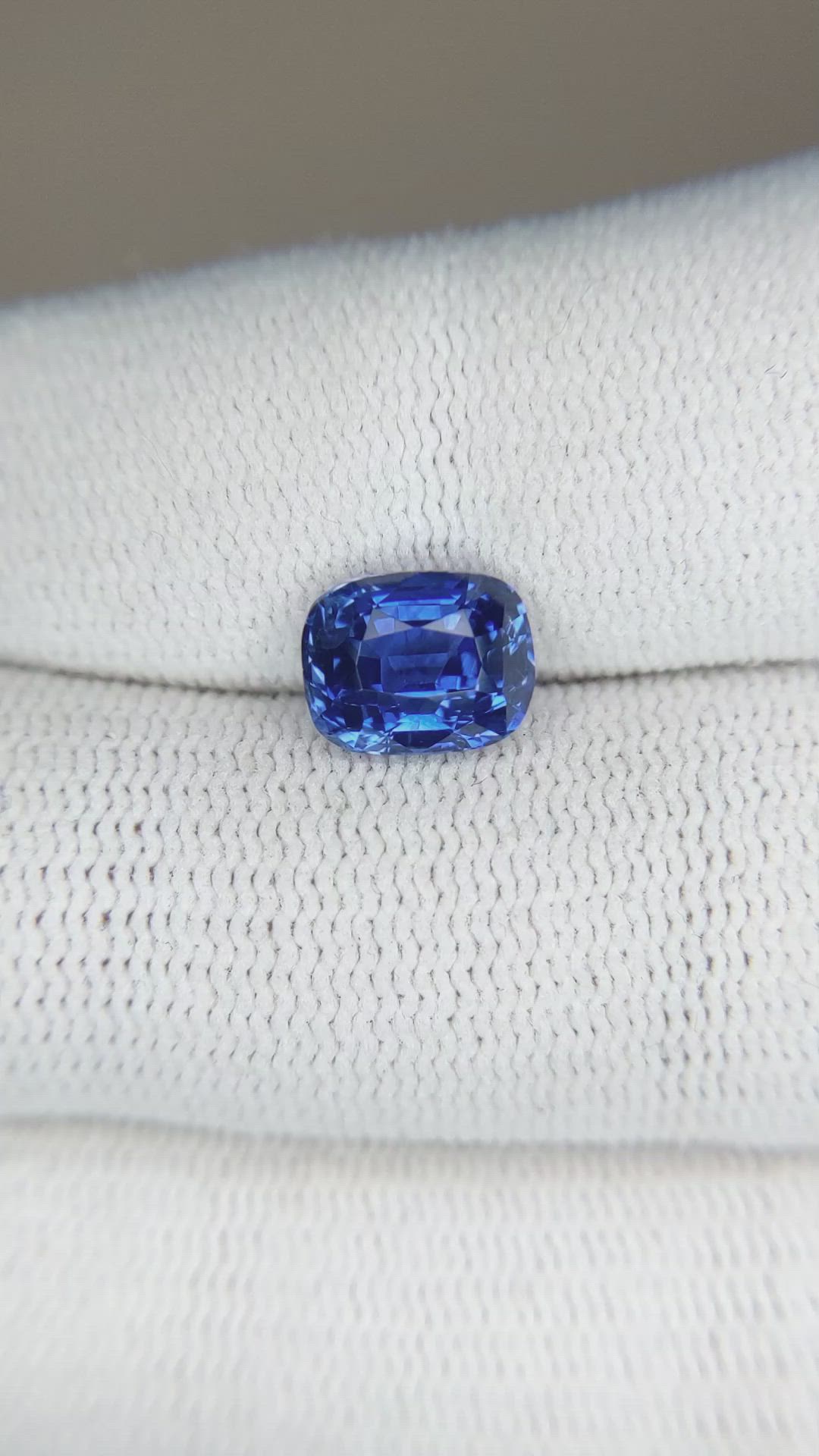 2.58 Ct. Blue Sapphire from Ceylon (Sri Lanka) Size Video