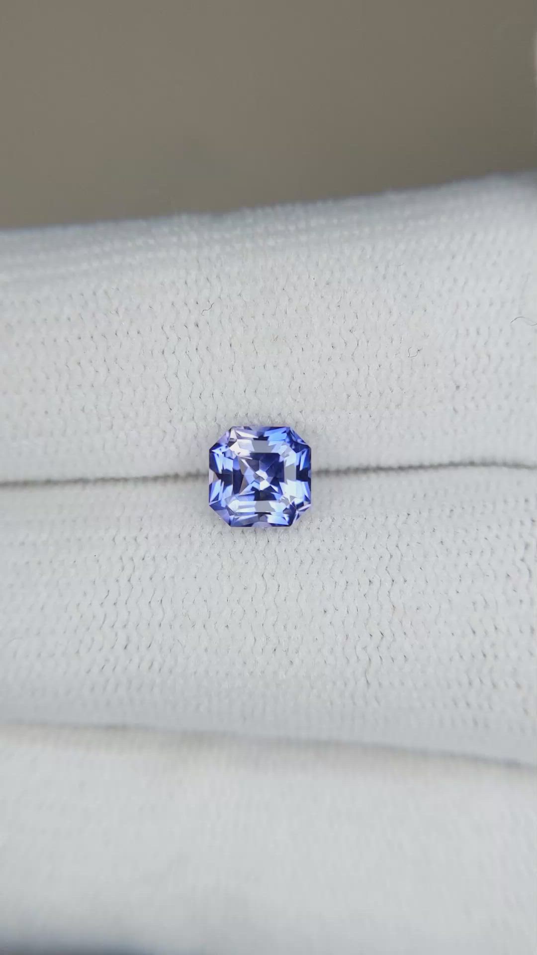 1.08 Ct. Bi Color Sapphire from Ceylon (Sri Lanka) Size Video