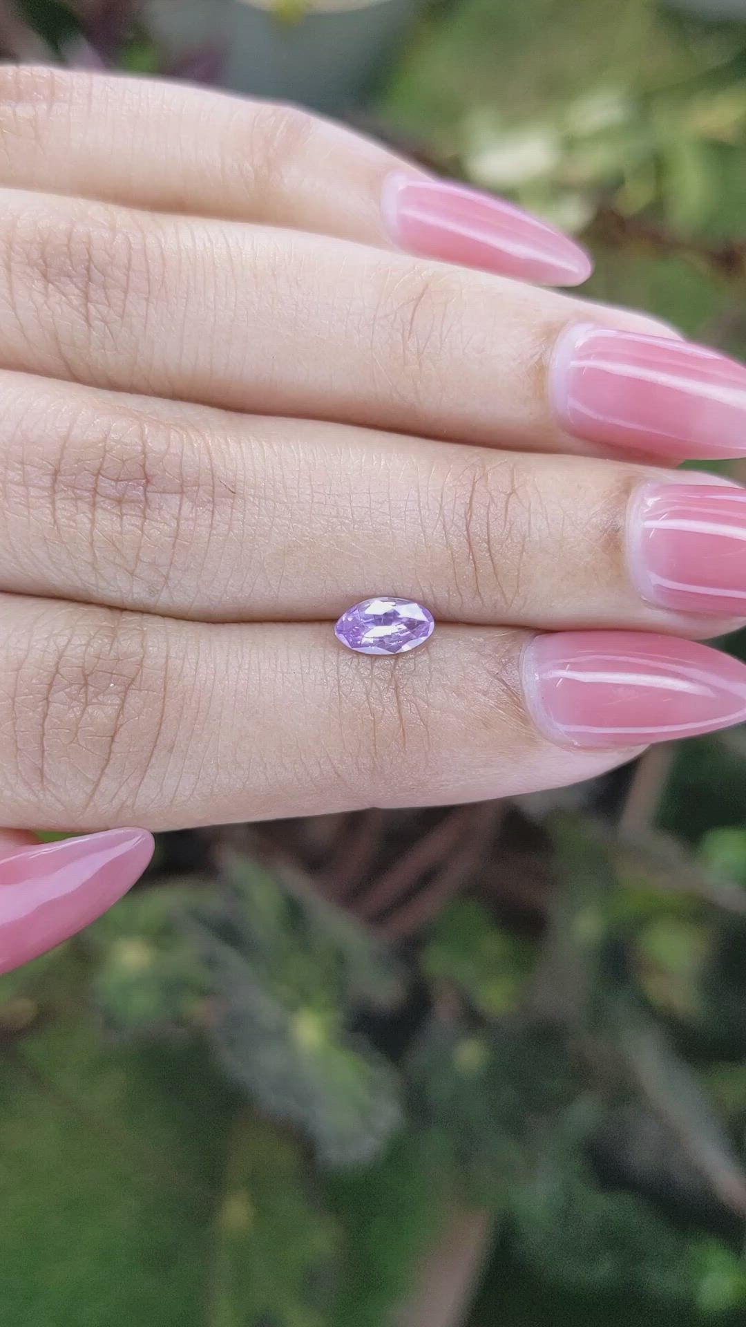 0.67 Ct. Pinkish Purple Sapphire from Ceylon (Sri Lanka) Size Video