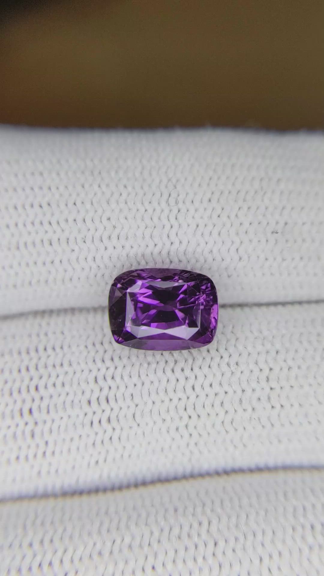 3.40 Ct. Bluish Purple Sapphire from Ceylon (Sri Lanka) Size Video