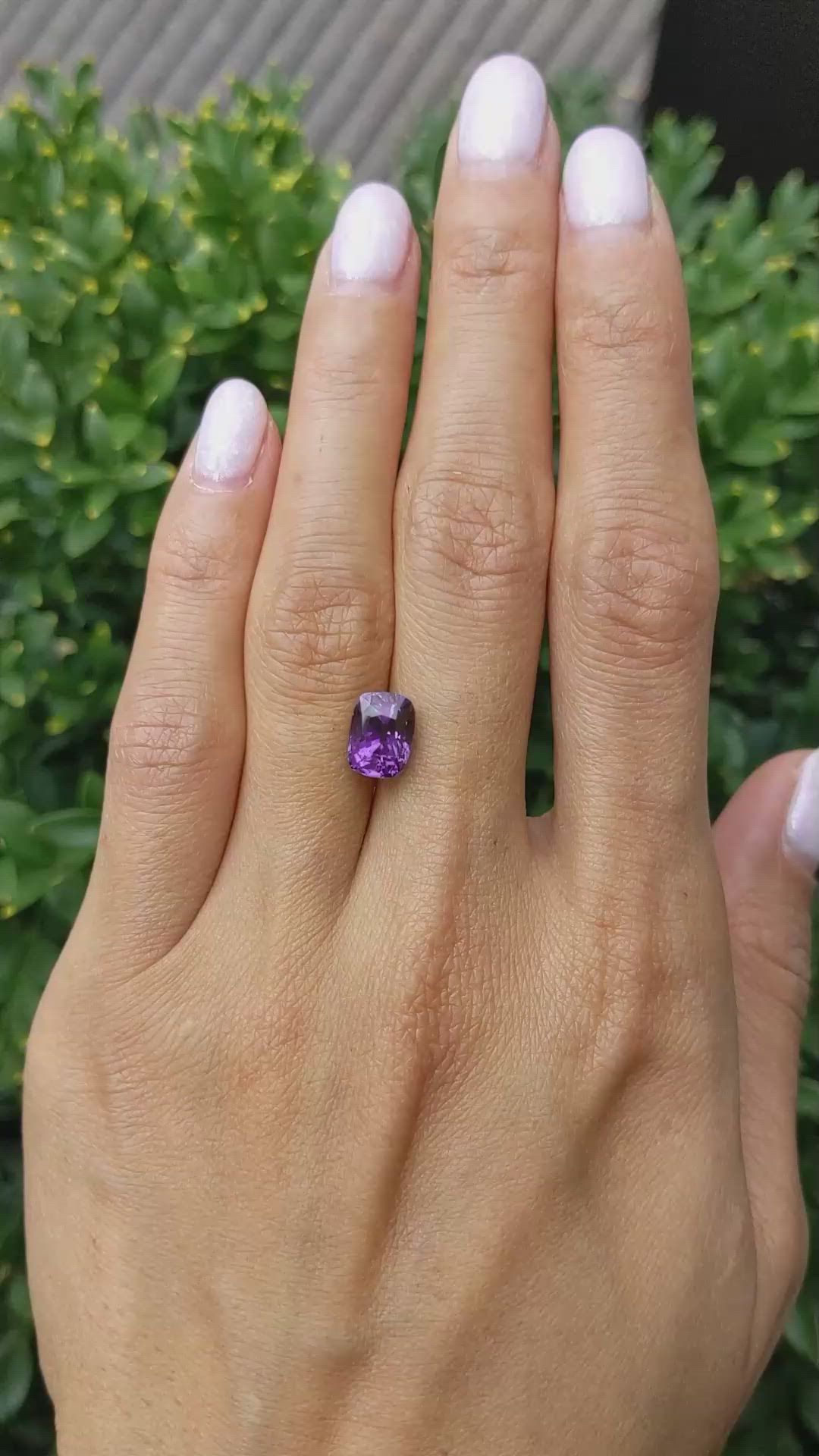 3.40 Ct. Bluish Purple Sapphire from Ceylon (Sri Lanka) Size Video