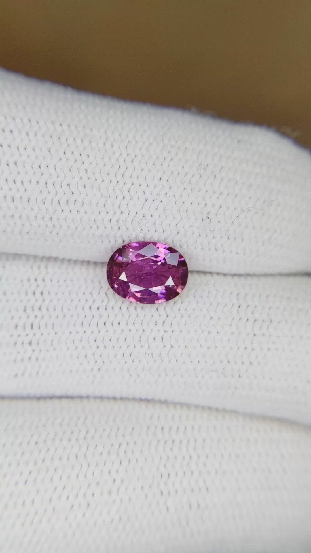 1.24 Ct. Purplish Pink Sapphire from Ceylon (Sri Lanka) Size Video