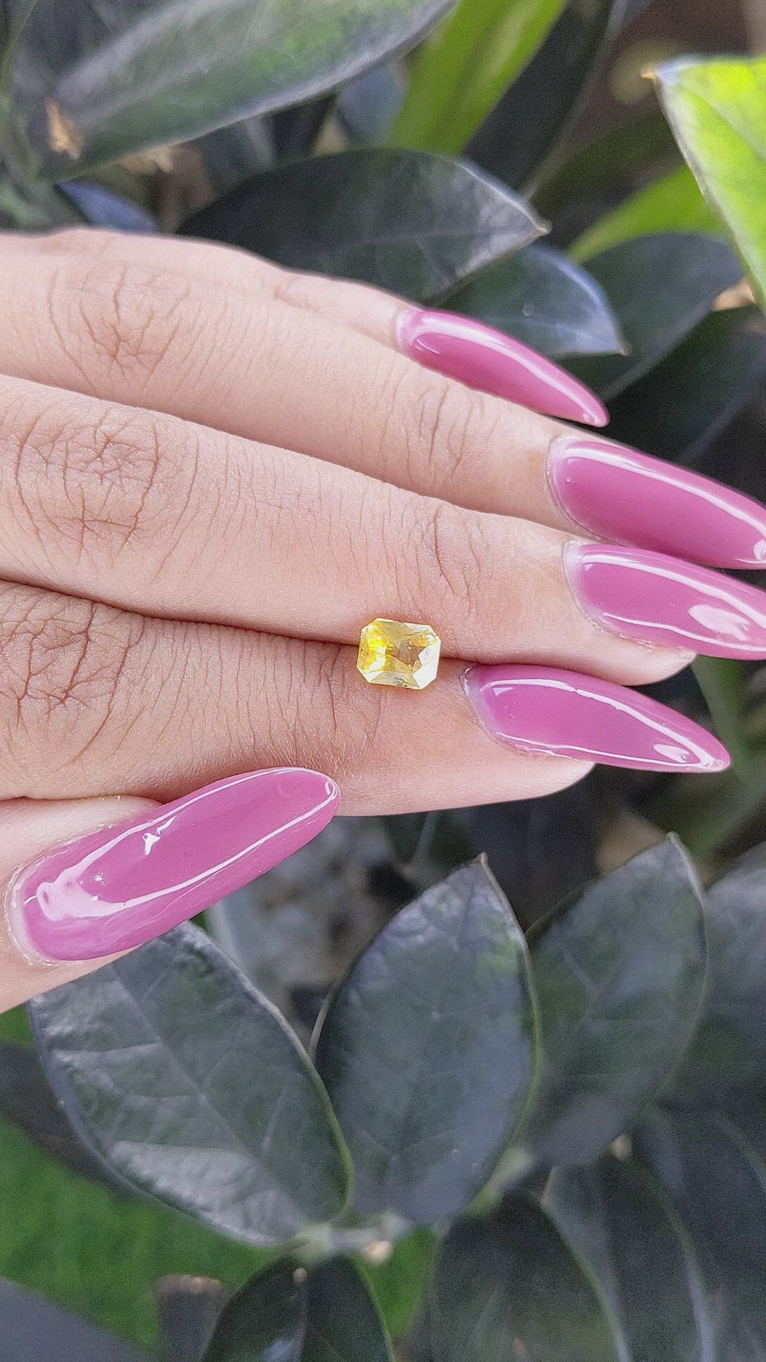1.05 Ct. Yellow Sapphire from Ceylon (Sri Lanka) Size Video
