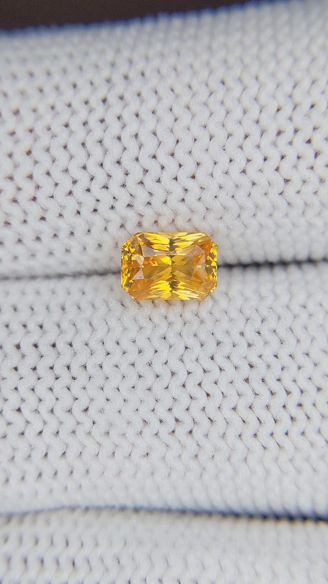1.10 Ct. Orangish Yellow Sapphire from Ceylon (Sri Lanka) Size Video