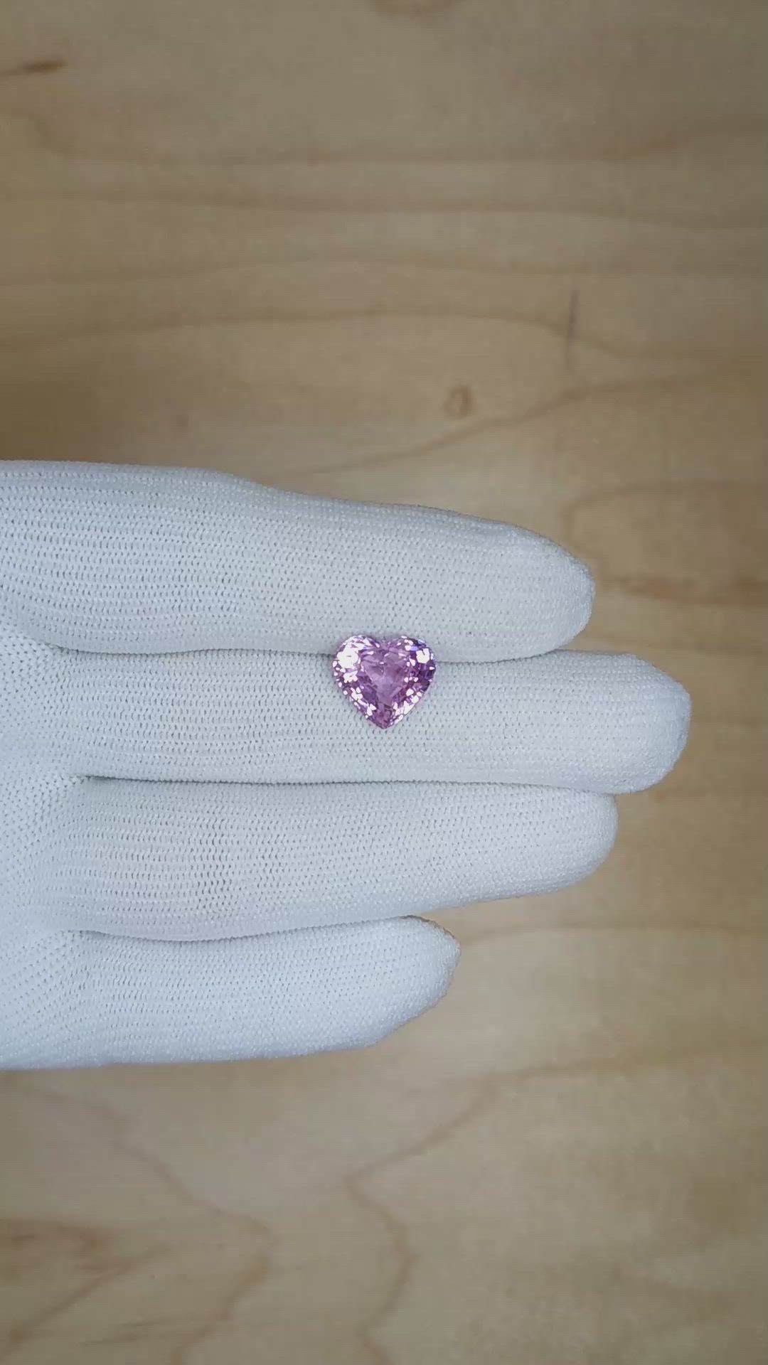 5.18 Ct. Purple Sapphire from Ceylon (Sri Lanka) Size Video