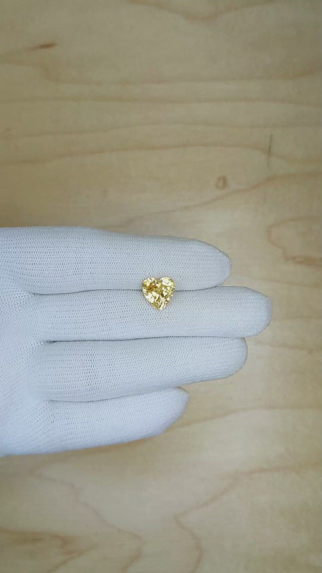 4.18 Ct. Yellow Sapphire from Ceylon (Sri Lanka) Size Video