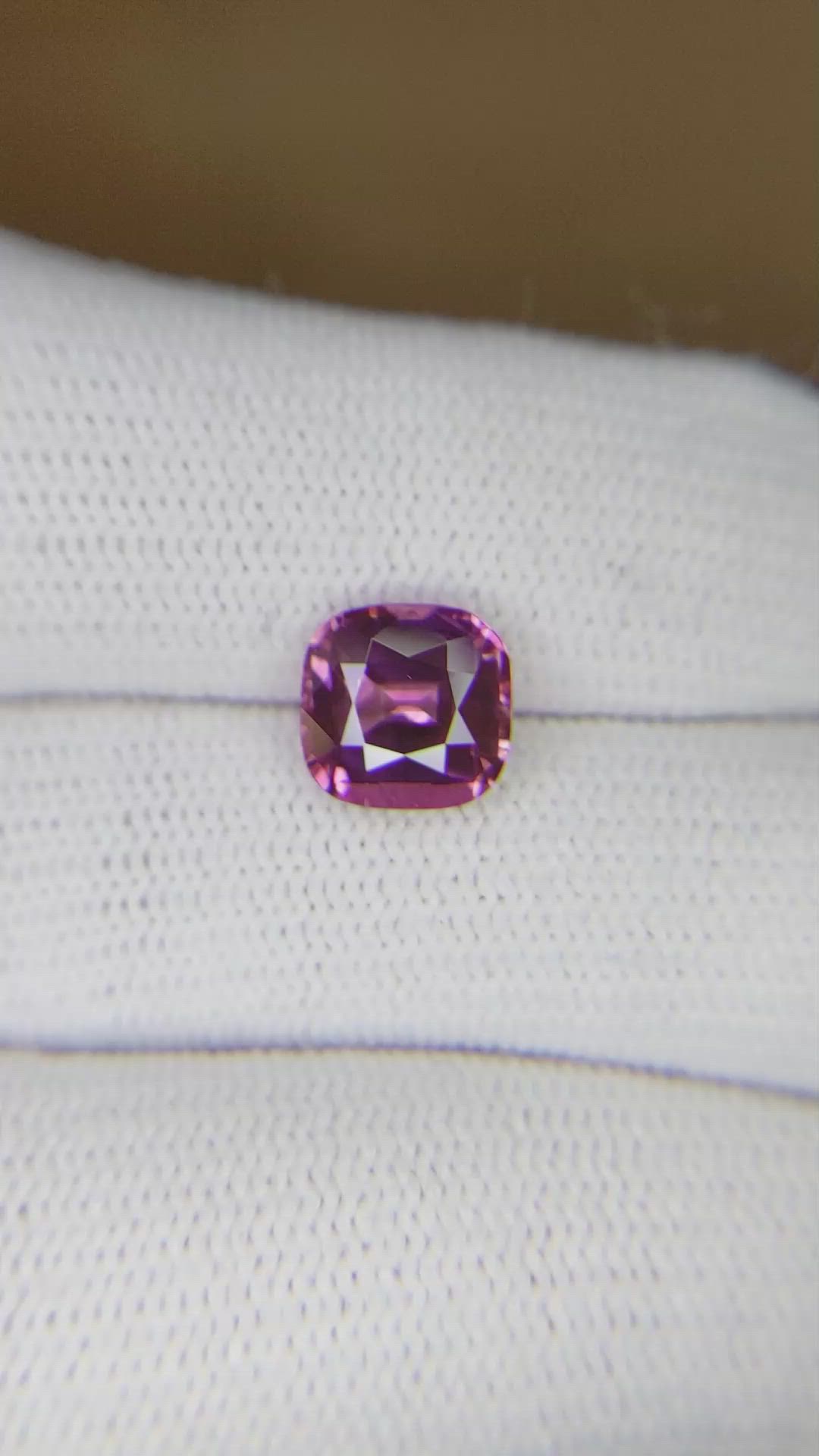 2.59 Ct. Purplish Pink Sapphire from Ceylon (Sri Lanka) Size Video