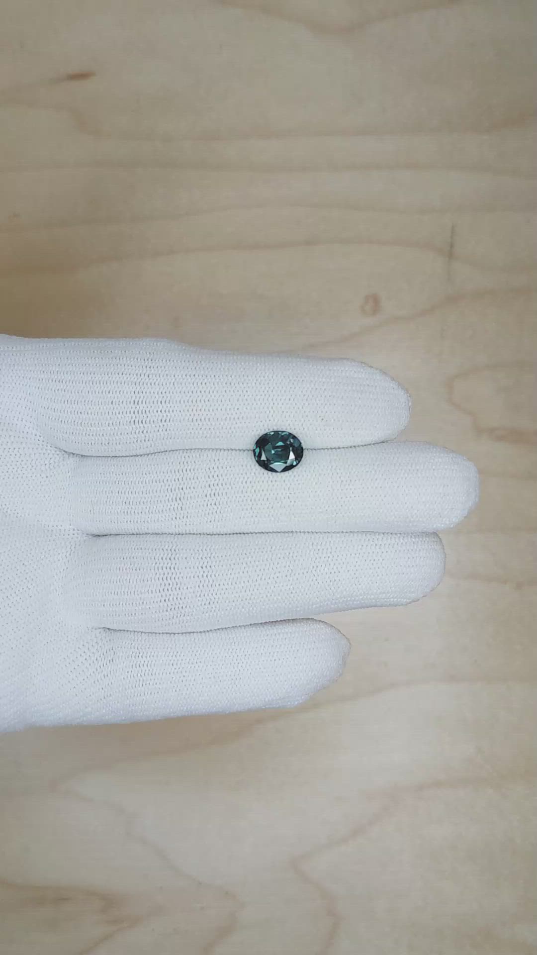 2.10 Ct. Greenish Blue Sapphire from Ceylon (Sri Lanka) Size Video