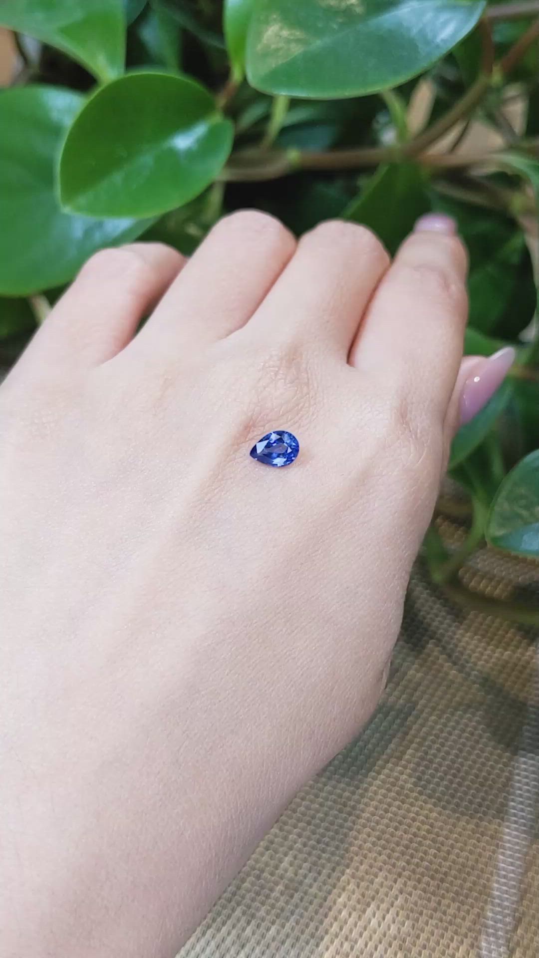 0.86 Ct. Blue Sapphire from Ceylon (Sri Lanka) Size Video